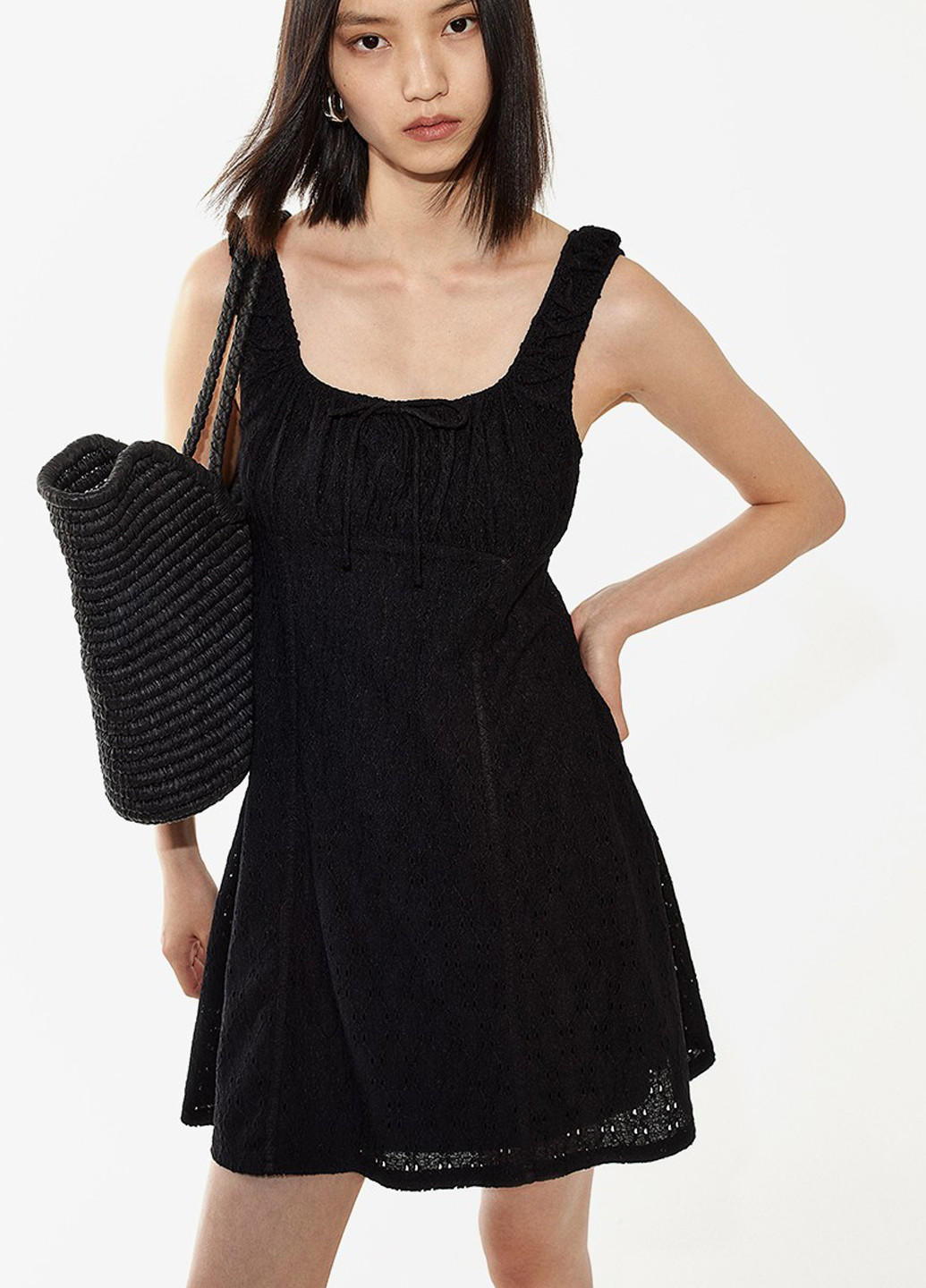 Чорна кежуал сукня а-силует, кльош H&M однотонна