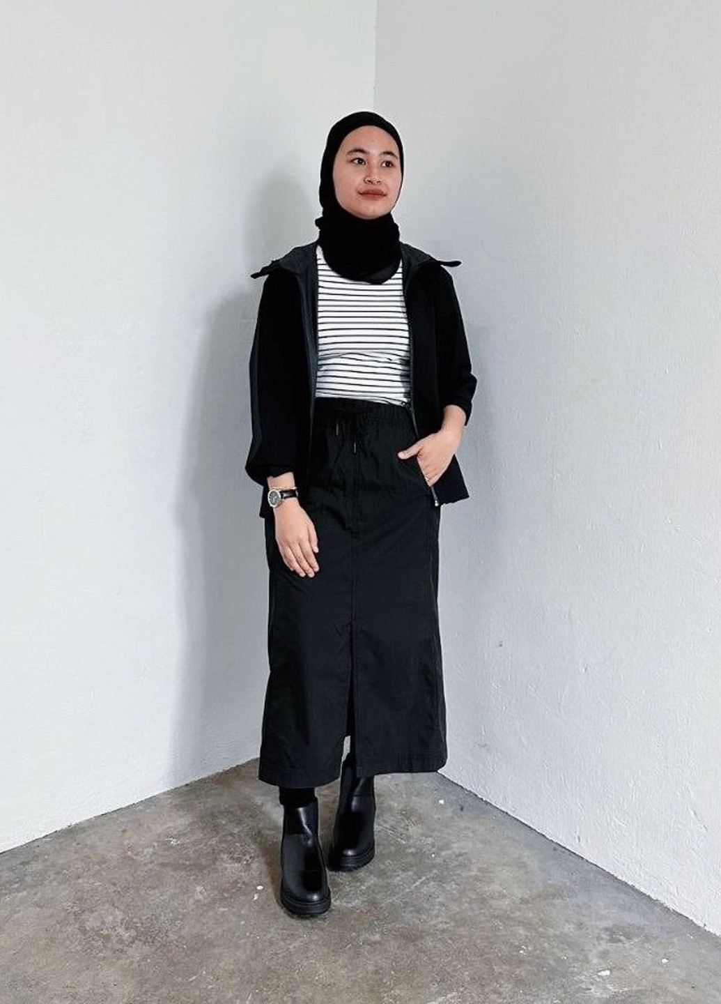 Черная кэжуал однотонная юбка Uniqlo