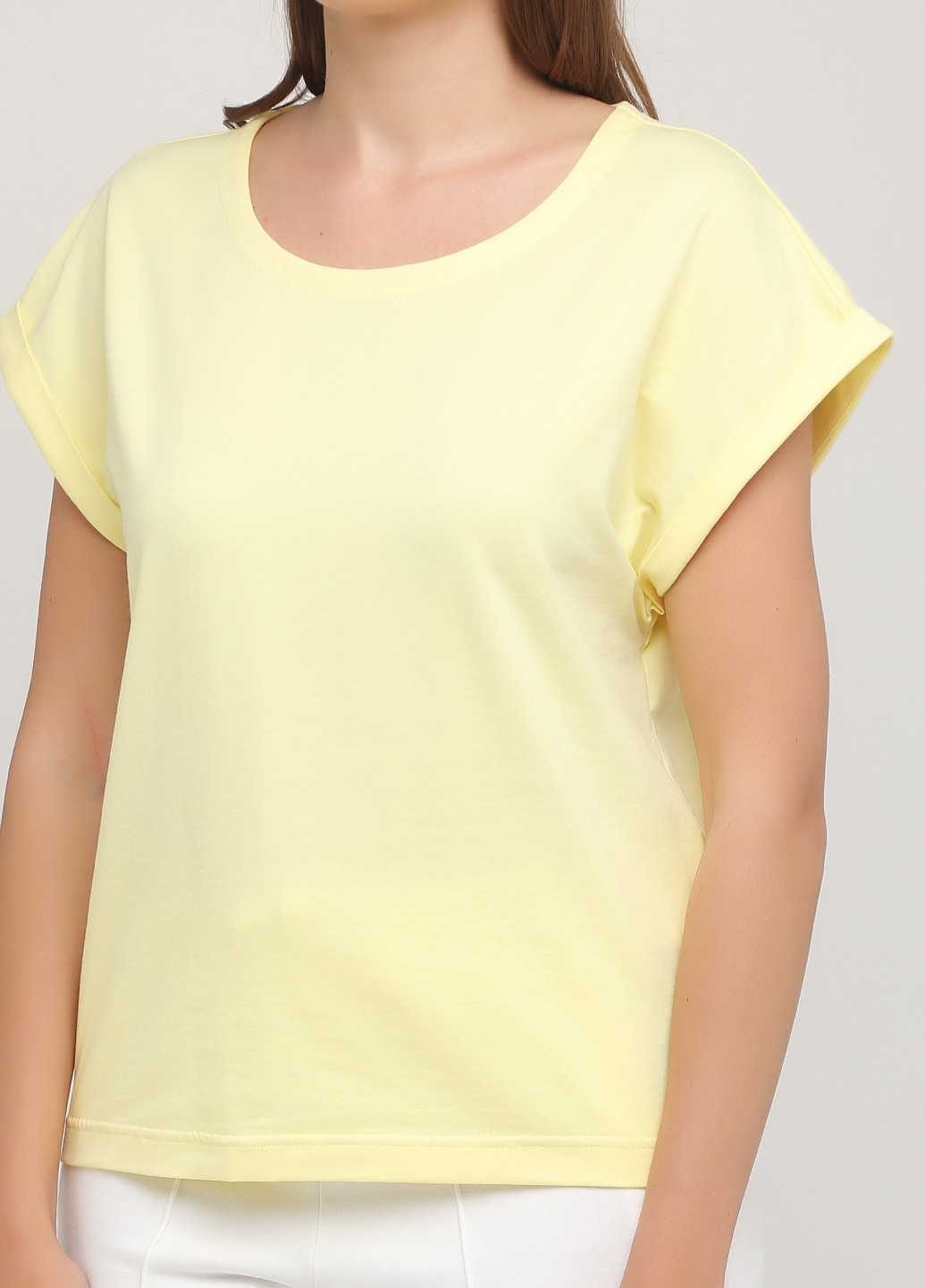 Желтая летняя футболка MaCo exclusive