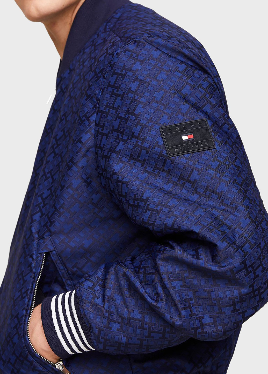 Бомбер двухсторонний Tommy Hilfiger на кнопках, на молнии (307026052)