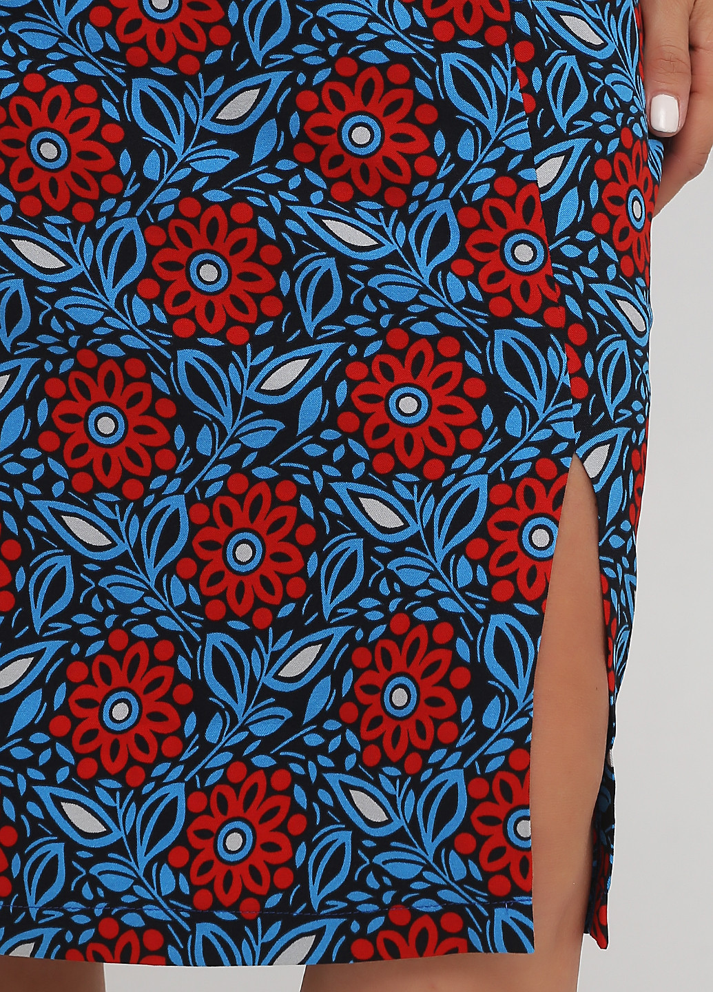 Синее деловое платье футляр Nife с цветочным принтом