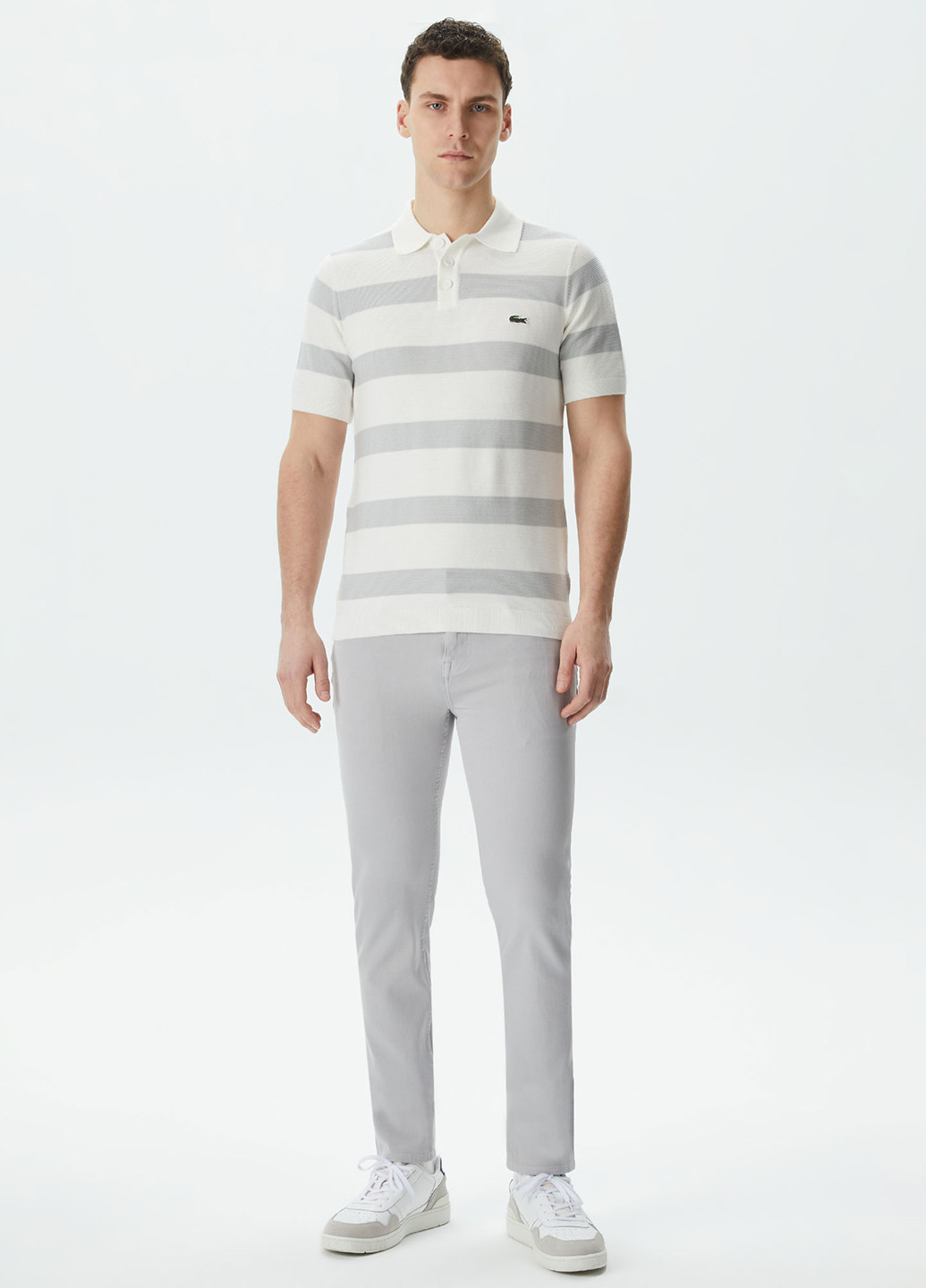 Серые кэжуал демисезонные зауженные брюки Lacoste