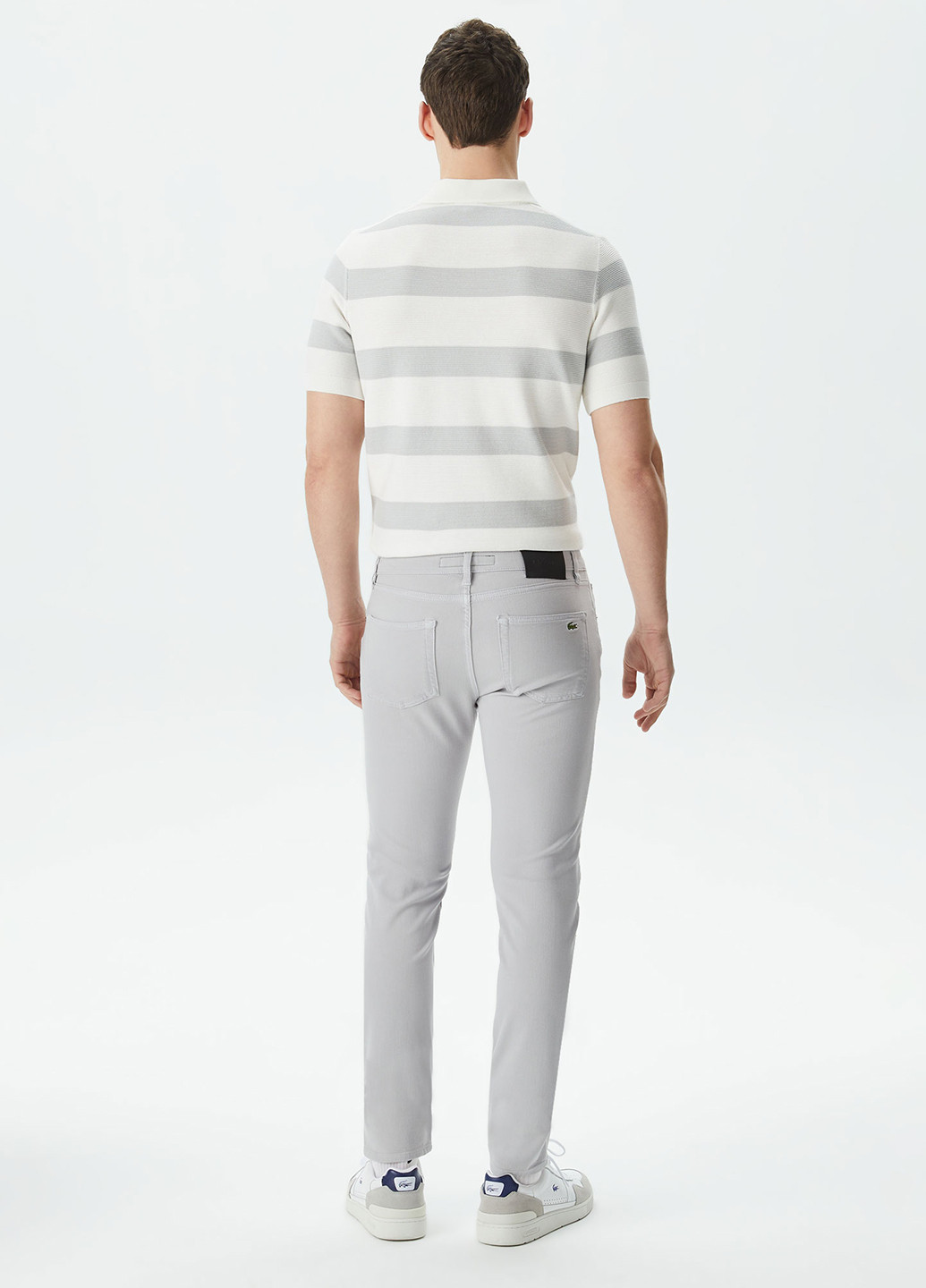 Серые кэжуал демисезонные зауженные брюки Lacoste