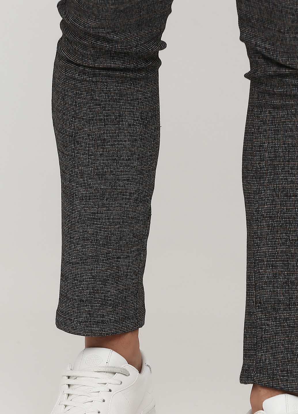 Темно-серые кэжуал демисезонные укороченные, зауженные брюки DeFacto