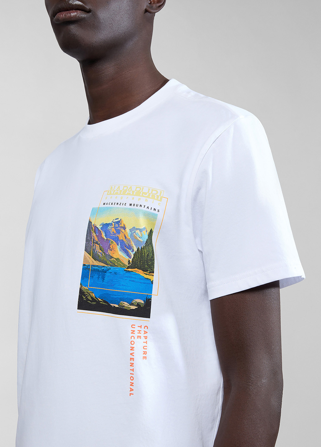Біла футболка Napapijri