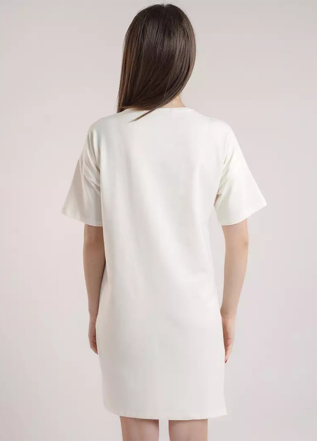 Молочное кэжуал платье платье-футболка BBL с рисунком
