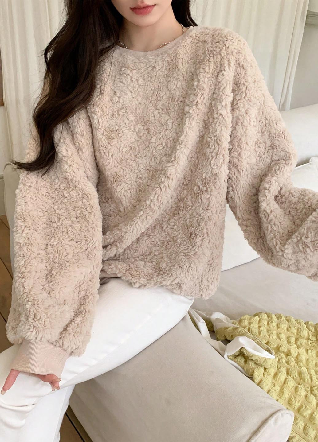 Бежевый свитшот SHEIN однотонный без декора (345558320)