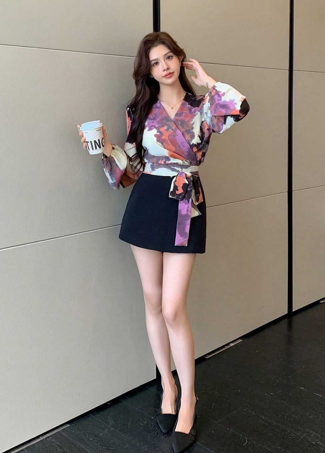 Комбінована блуза на запах SHEIN