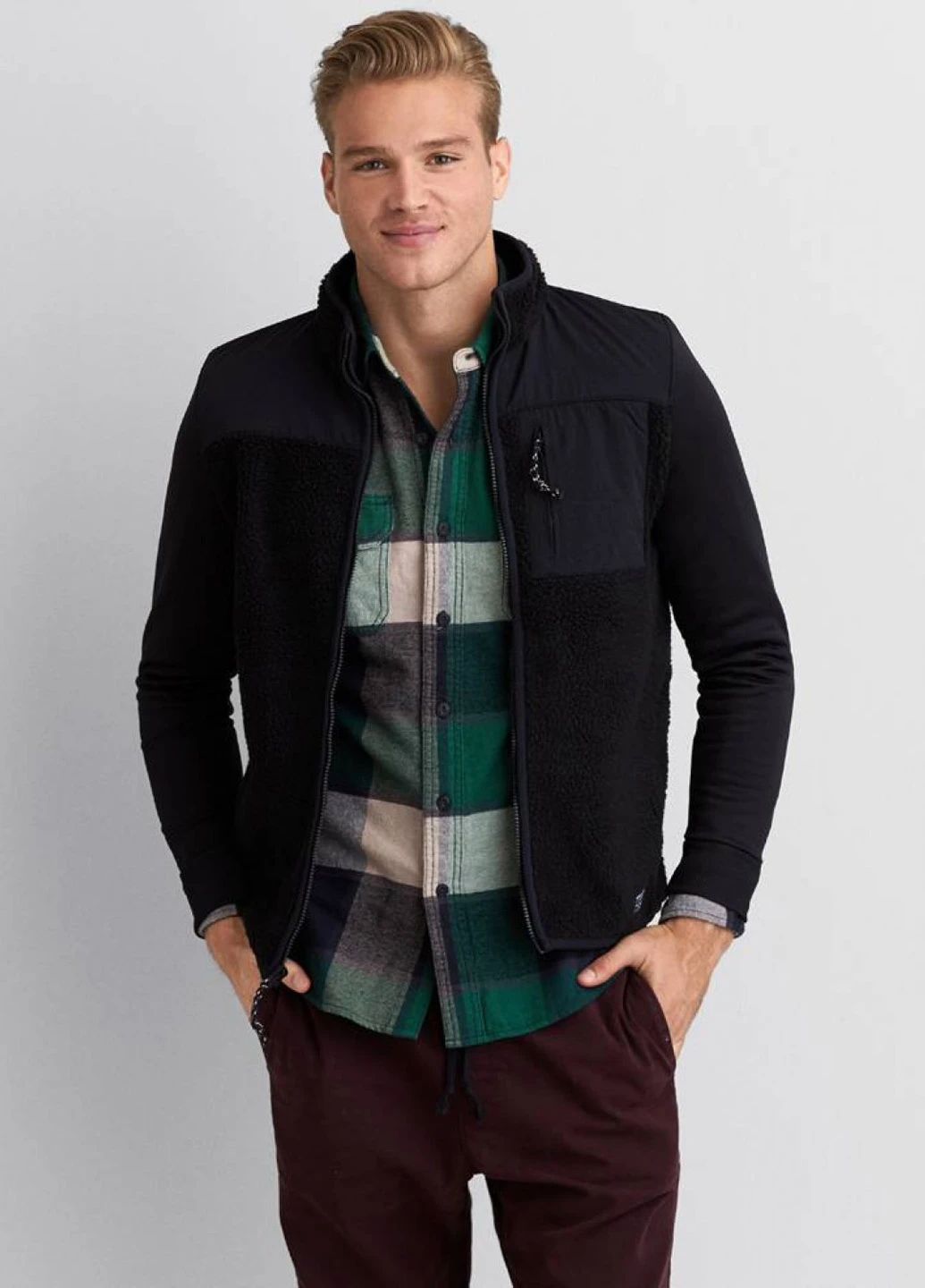 Чорна демісезонна куртка American Eagle