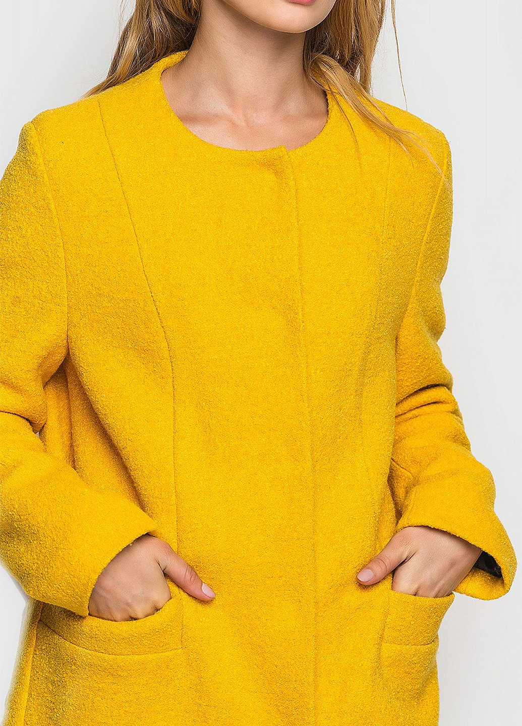 Желтое демисезонное Пальто однобортное Vovk