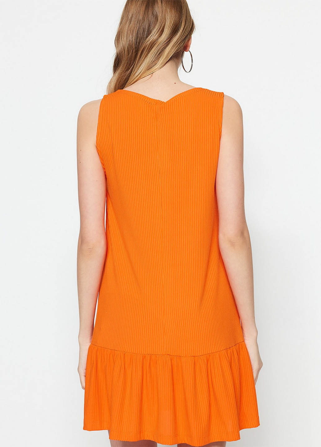 Помаранчева кежуал сукня Trendyol однотонна