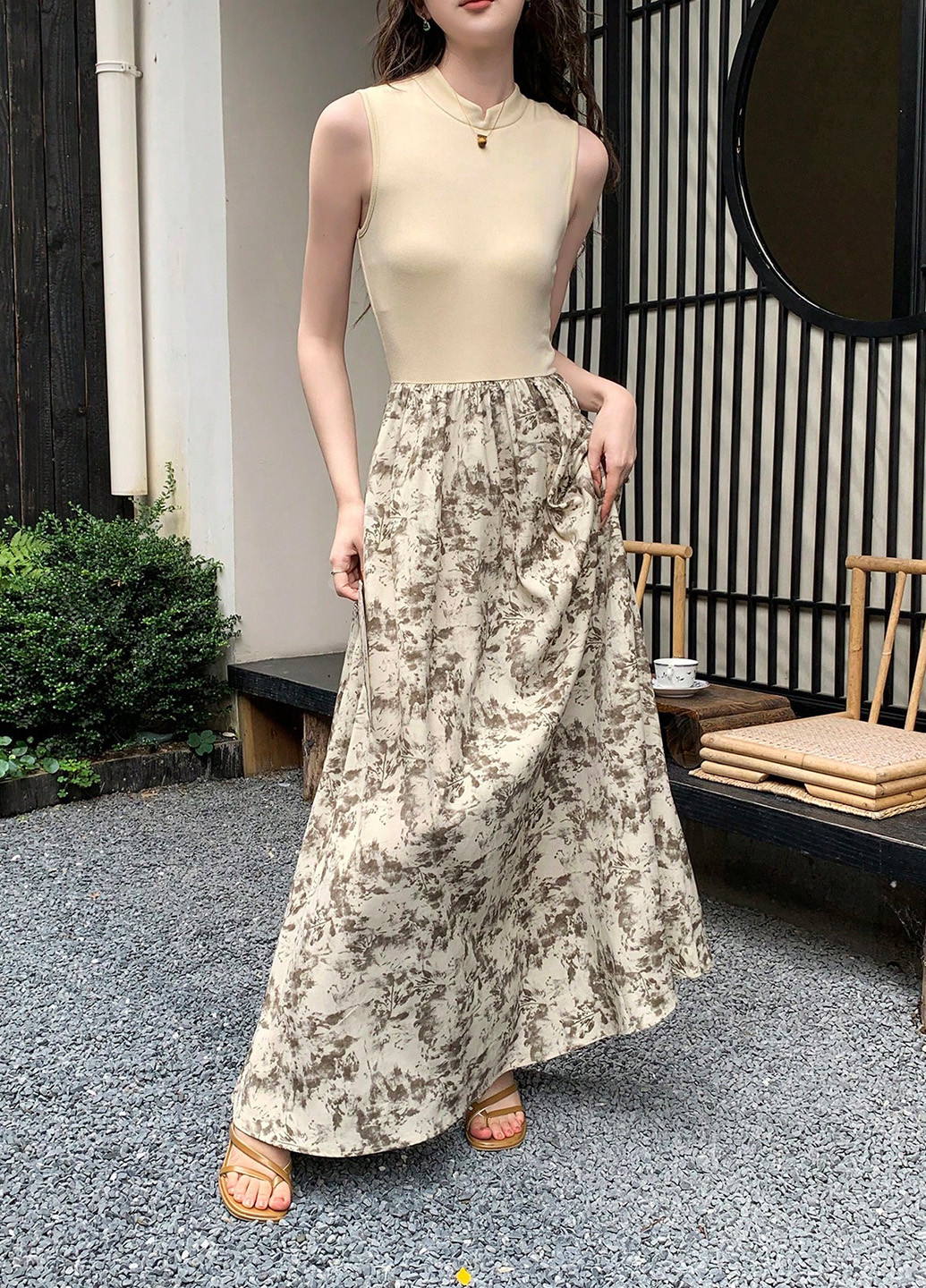 Бежевое кэжуал платье клеш SHEIN однотонное