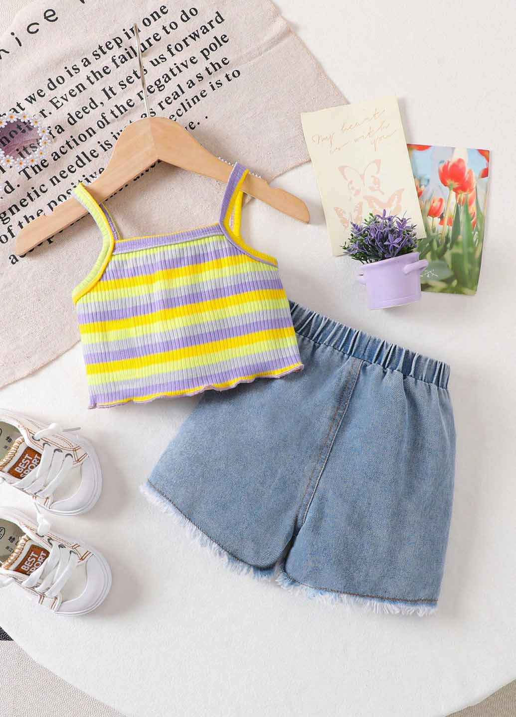 Комбинированный летний костюм (топ, шорты) SHEIN