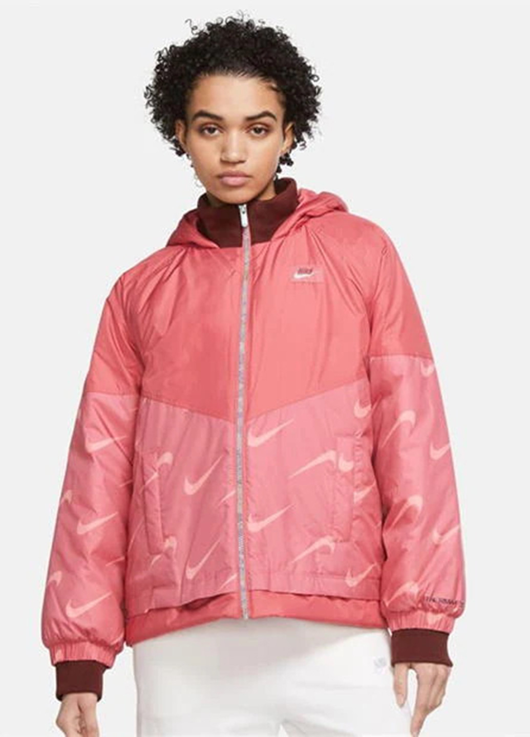 Коралловая демисезонная куртка Nike