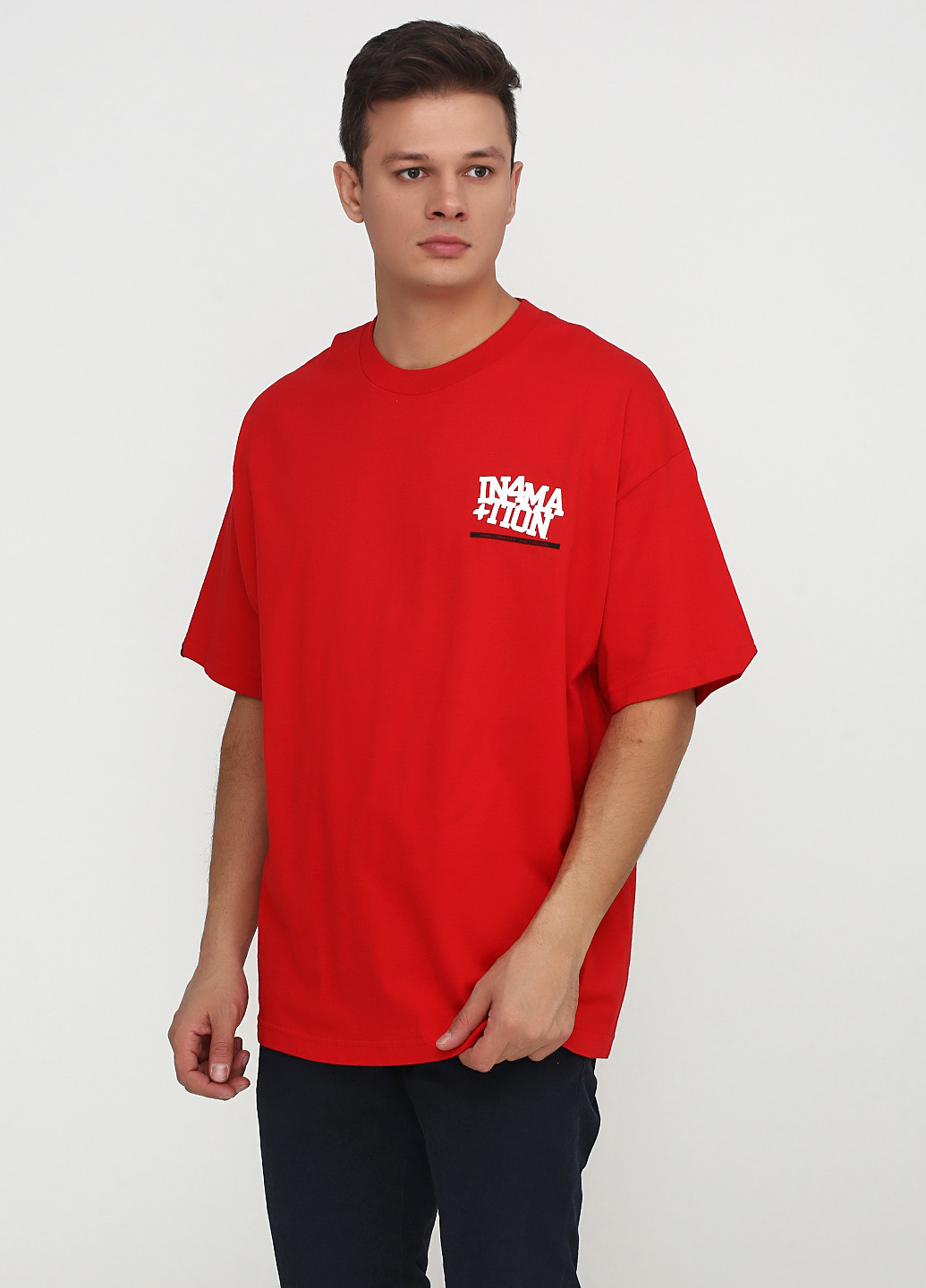 Красная футболка In4mation