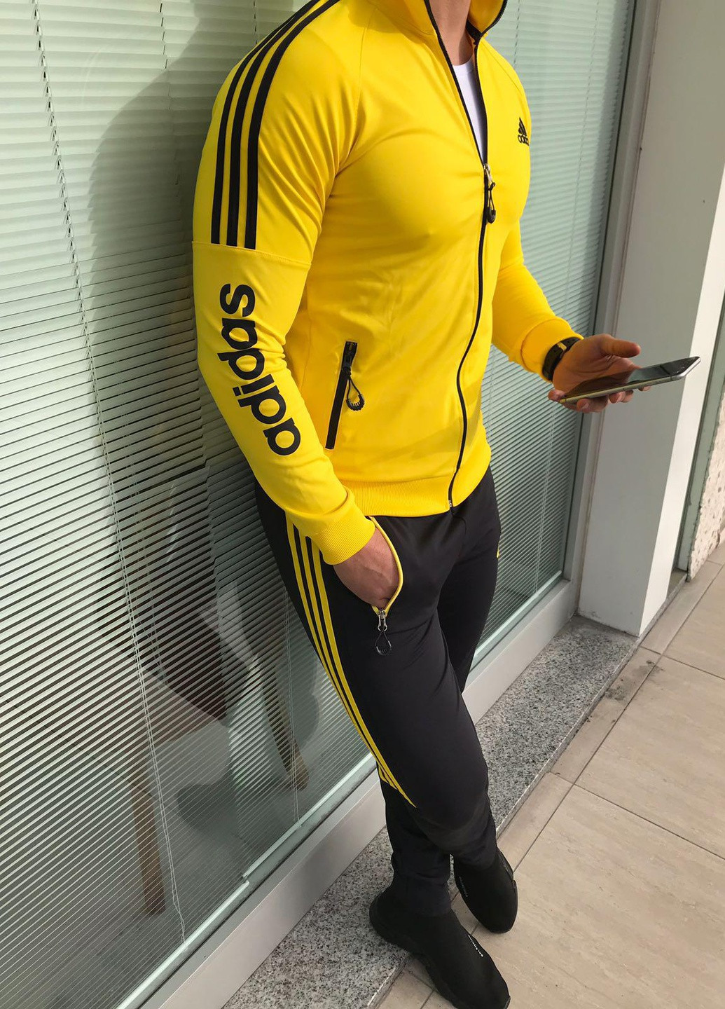 Желтый демисезонный мужской удобный спортивный костюм adidas копия No Brand