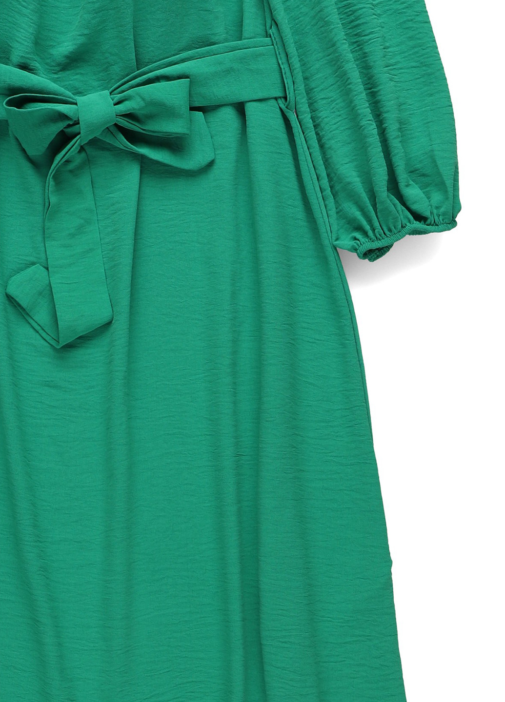 Зелена кежуал сукня з відкритими плечима Boohoo однотонна