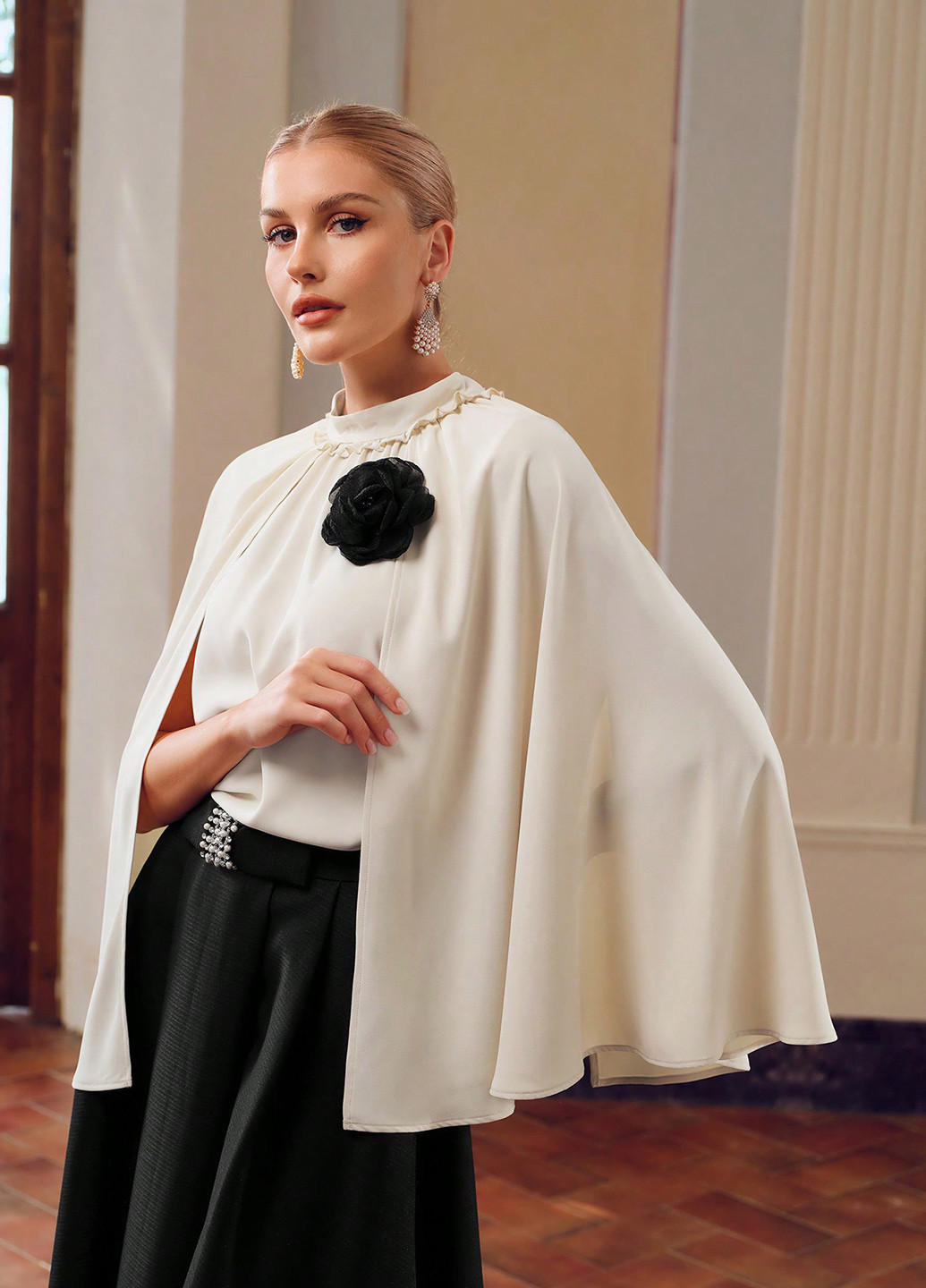 Кремова блуза SHEIN