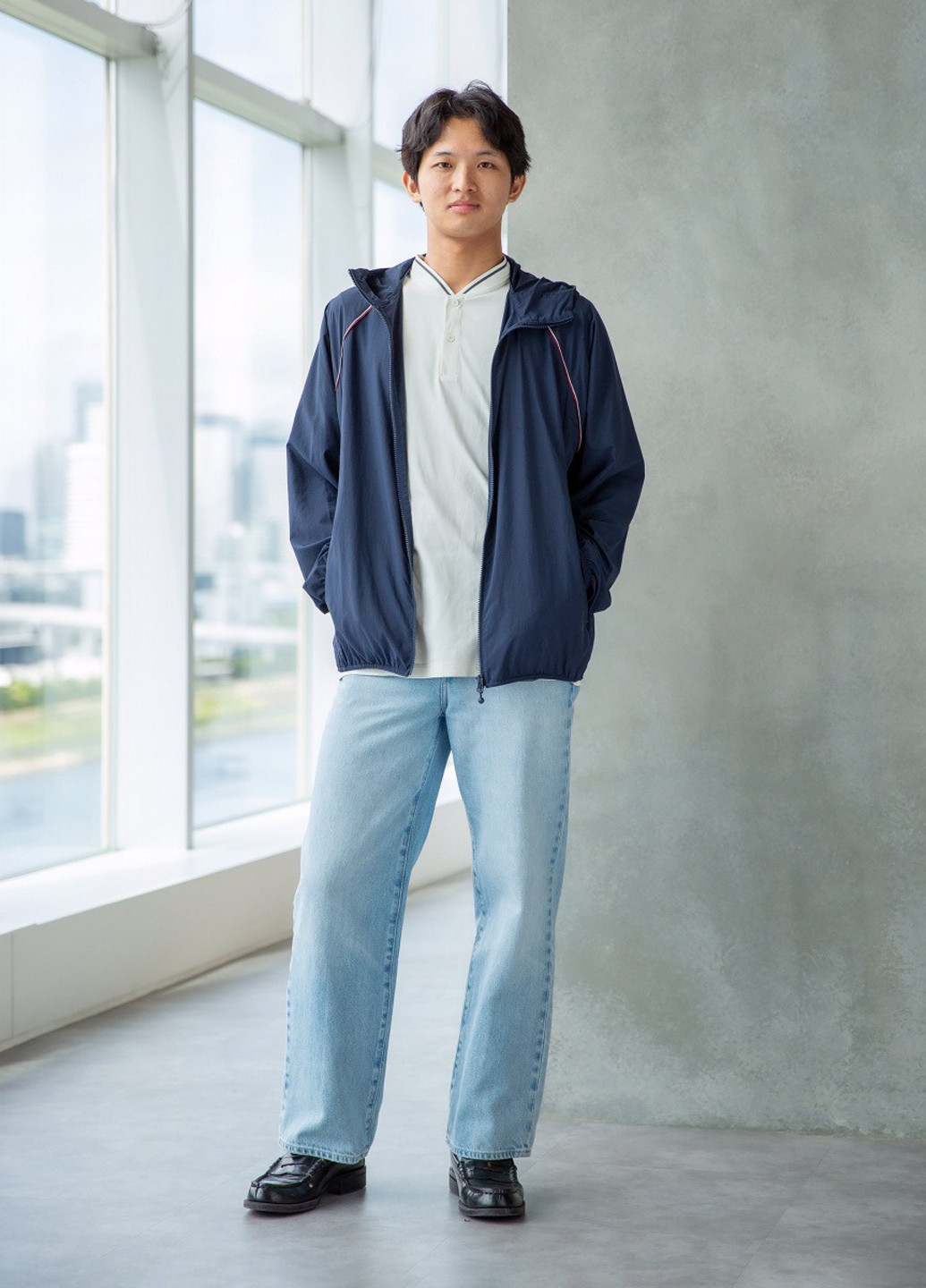 Синя демісезонна куртка Uniqlo