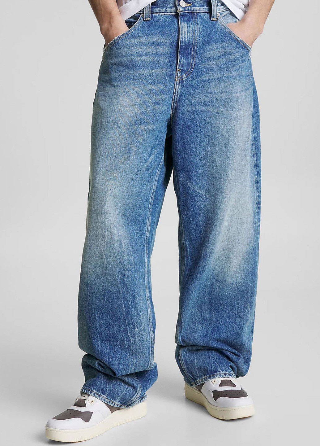 Синие демисезонные свободные джинсы Tommy Jeans