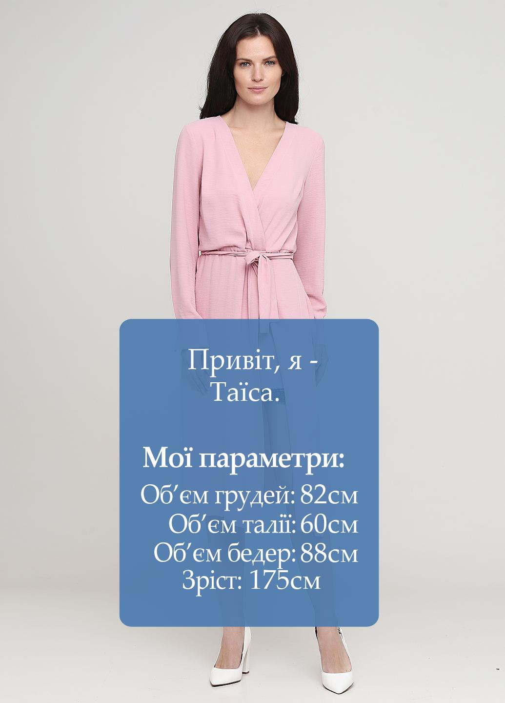 Розовое коктейльное платье на запах Olga Shyrai for PUBLIC&PRIVATE однотонное