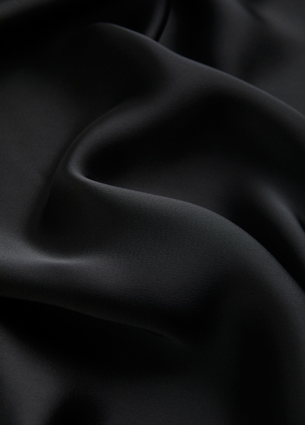 Черное кэжуал платье на одно плечо H&M однотонное