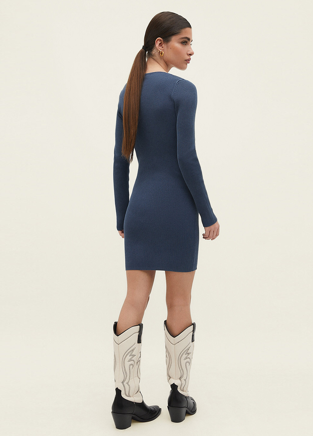 Синя кежуал сукня силуетна Stradivarius однотонна