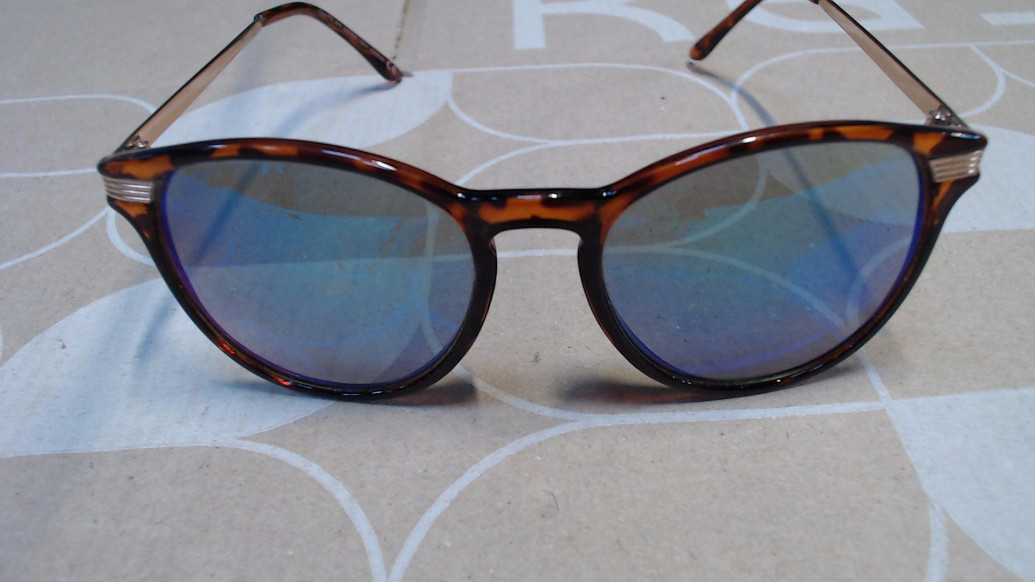 Солнцезащитные очки Bershka абстрактные коричневые