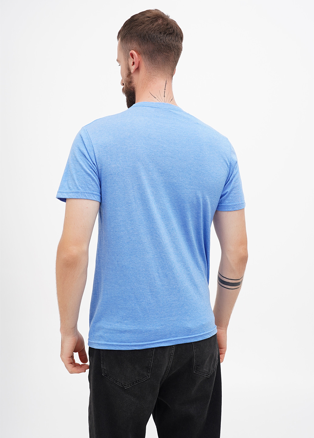 Голубая футболка Gildan