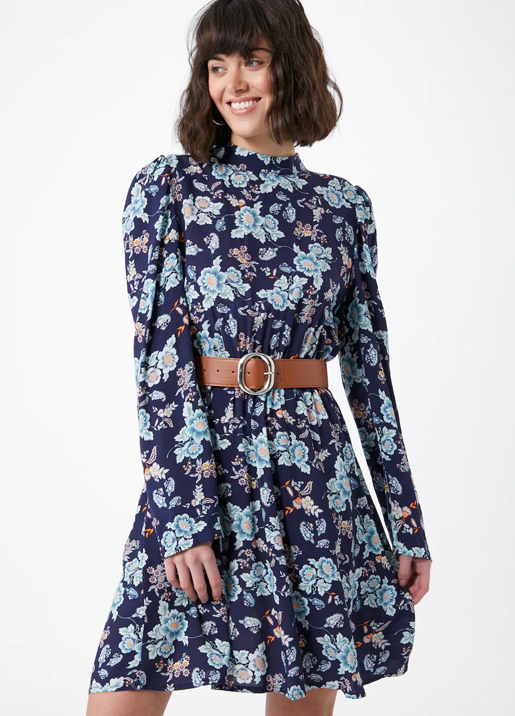 Темно-синее кэжуал платье клеш Trendyol с цветочным принтом
