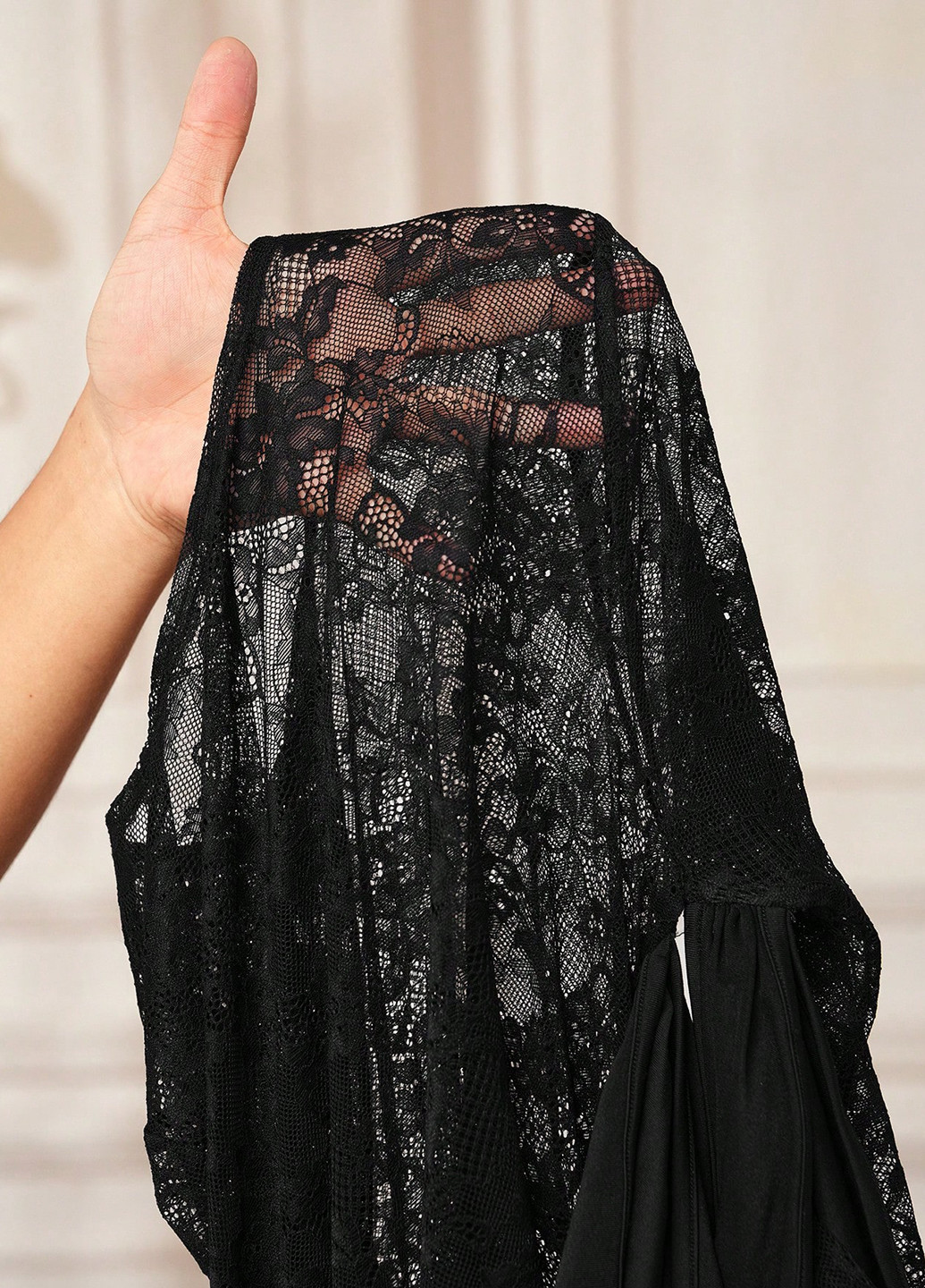 Чорна вечірня сукня силуетна SHEIN однотонна