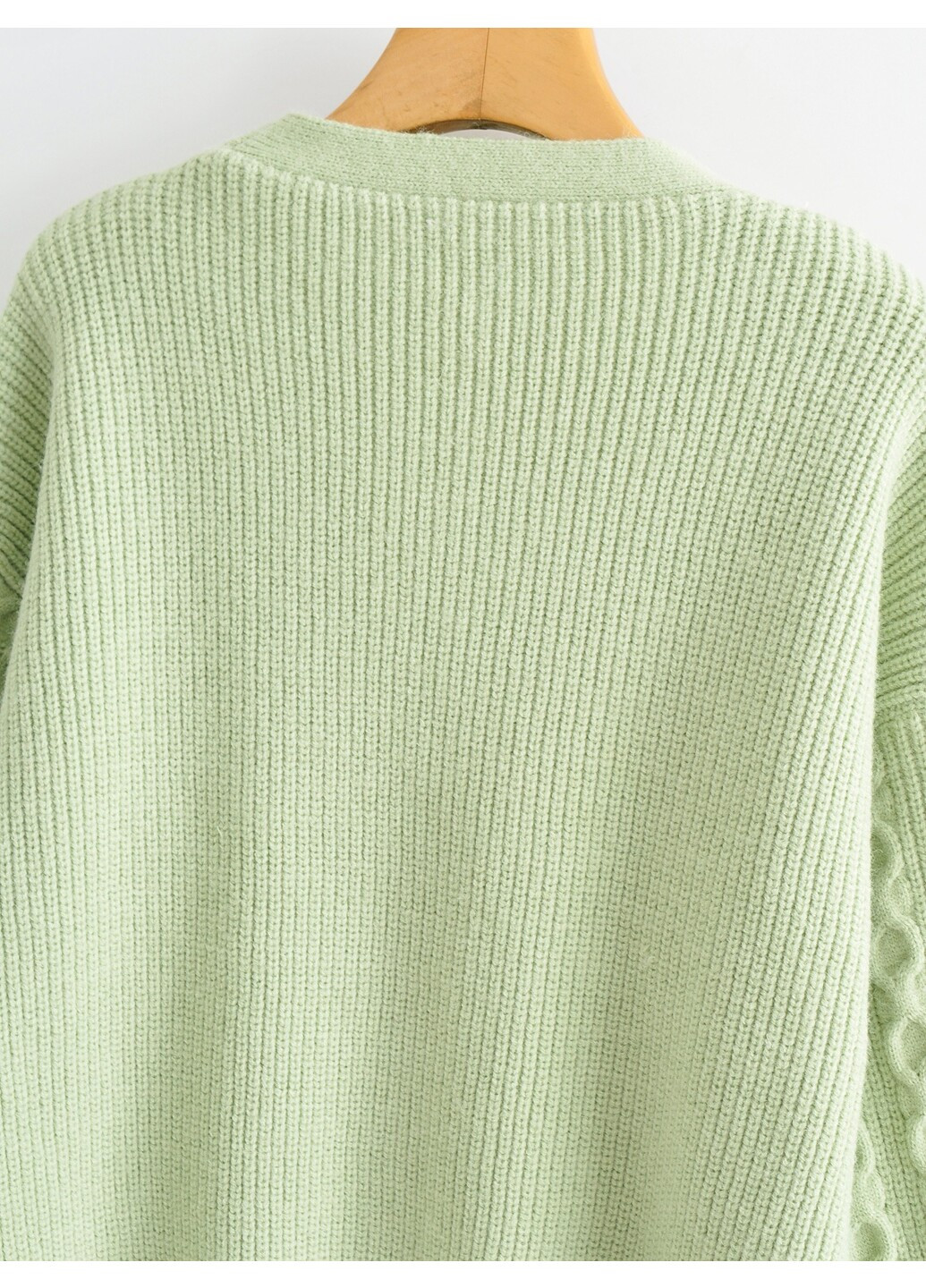 Зеленый демисезонный кардиган Berni Fashion