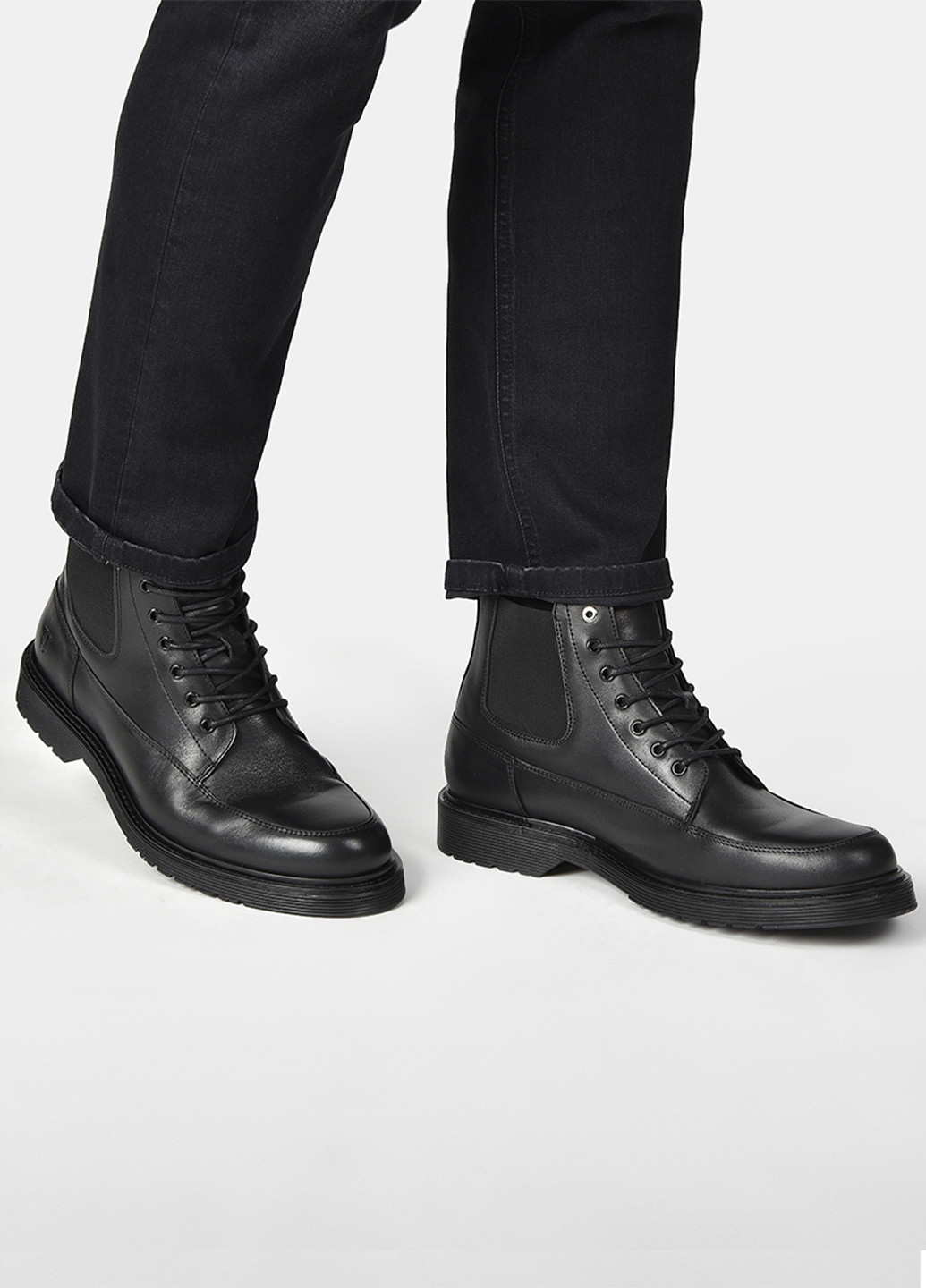 Черные осенние ботинки Trussardi Jeans
