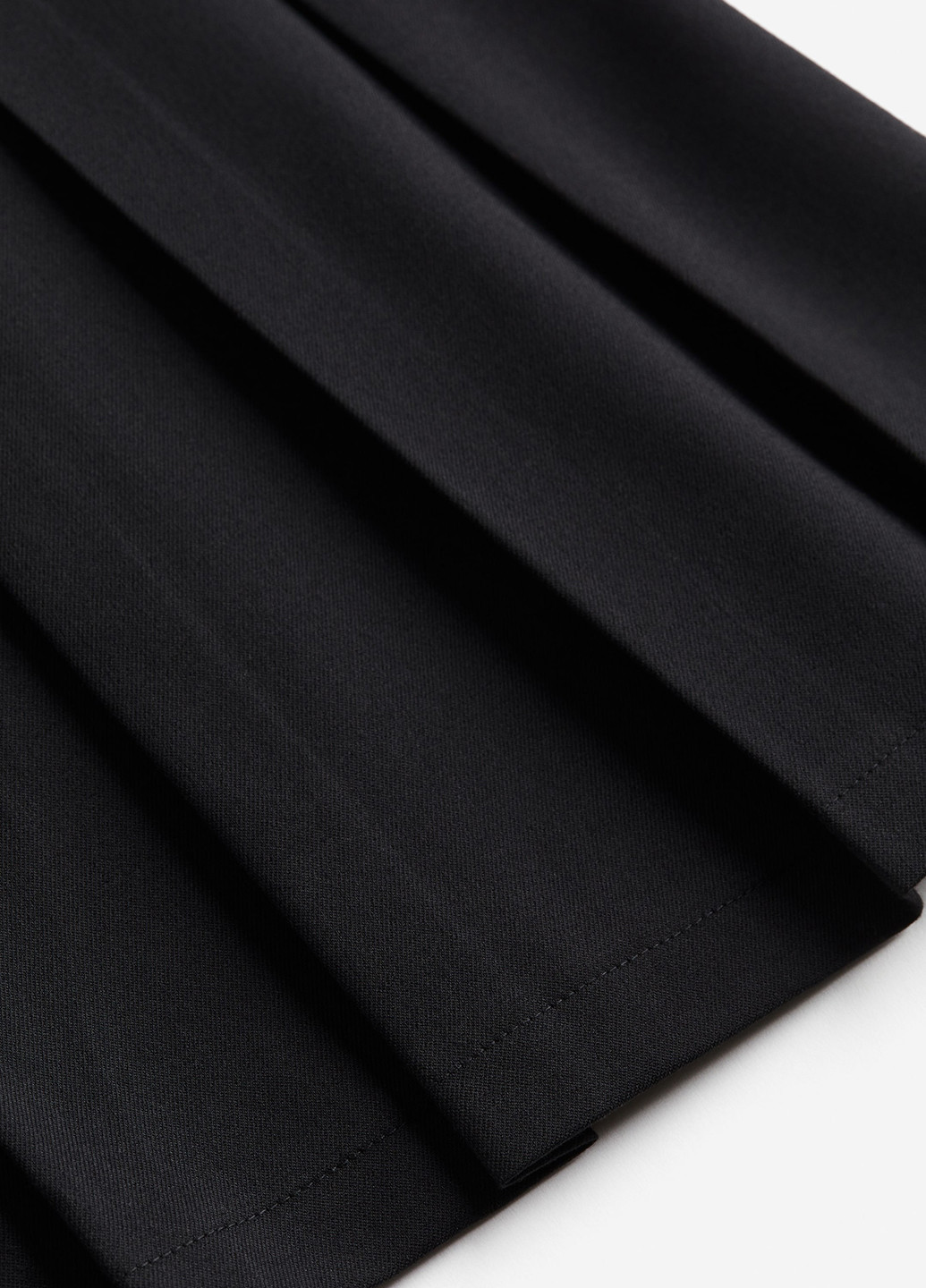 Черная кэжуал однотонная юбка H&M а-силуэта (трапеция)