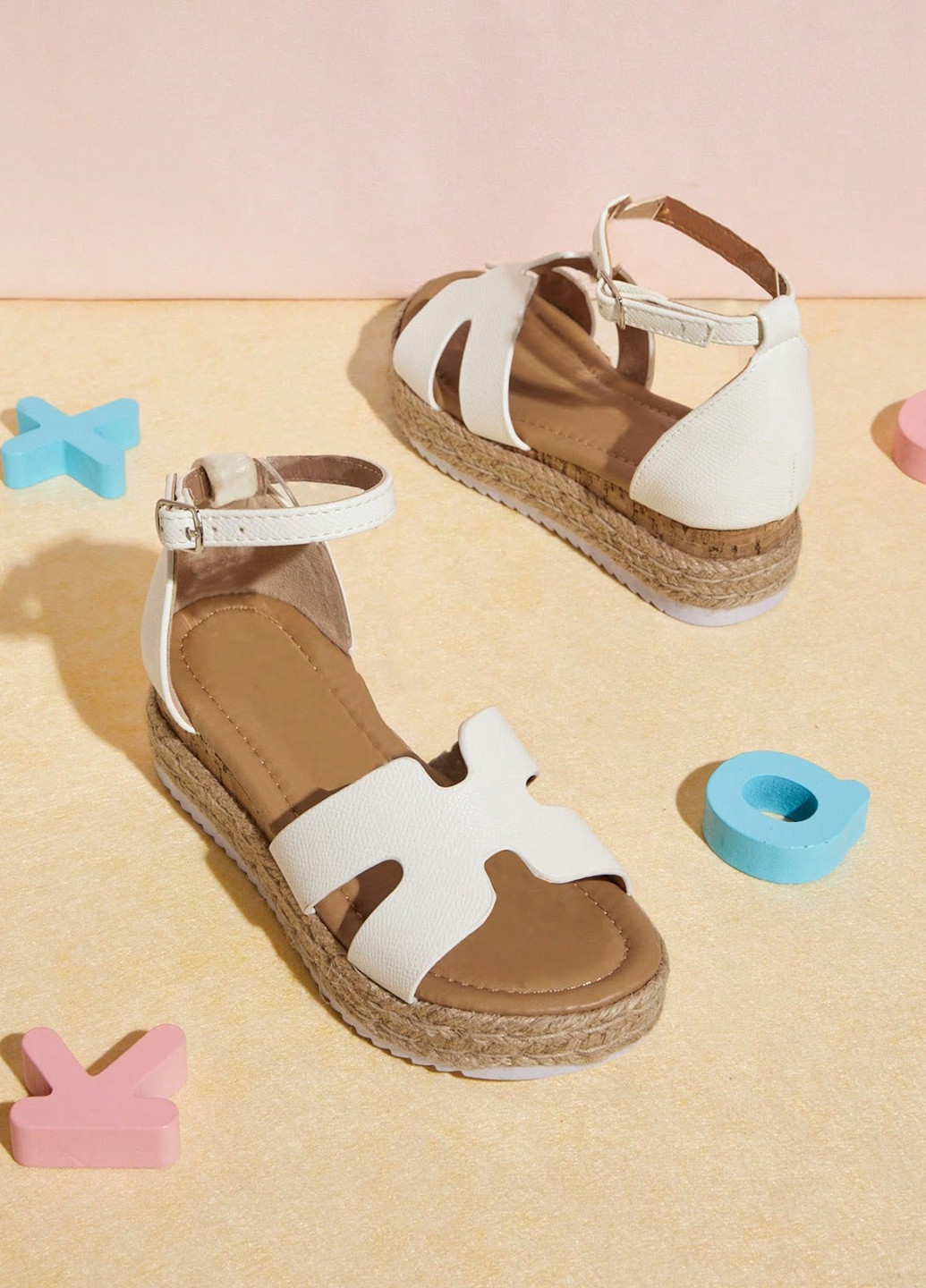 Белые кэжуал сандалии SHEIN с ремешком