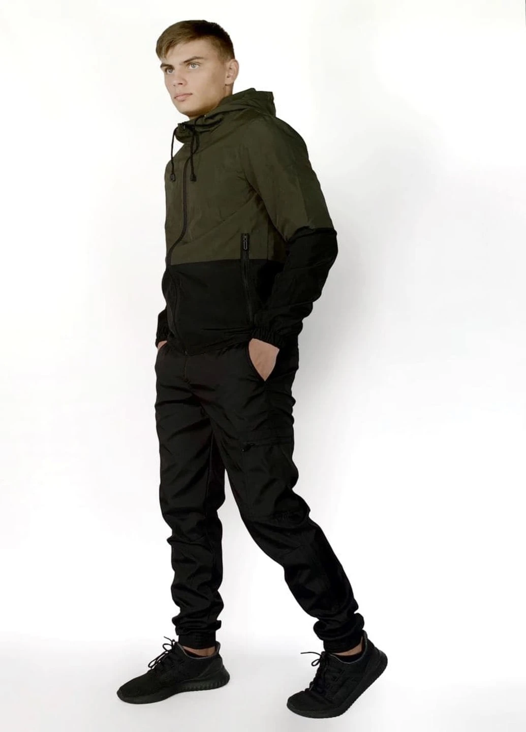 Оливковий (хакі) демісезонний костюм softshell light хакі-чорний Intruder