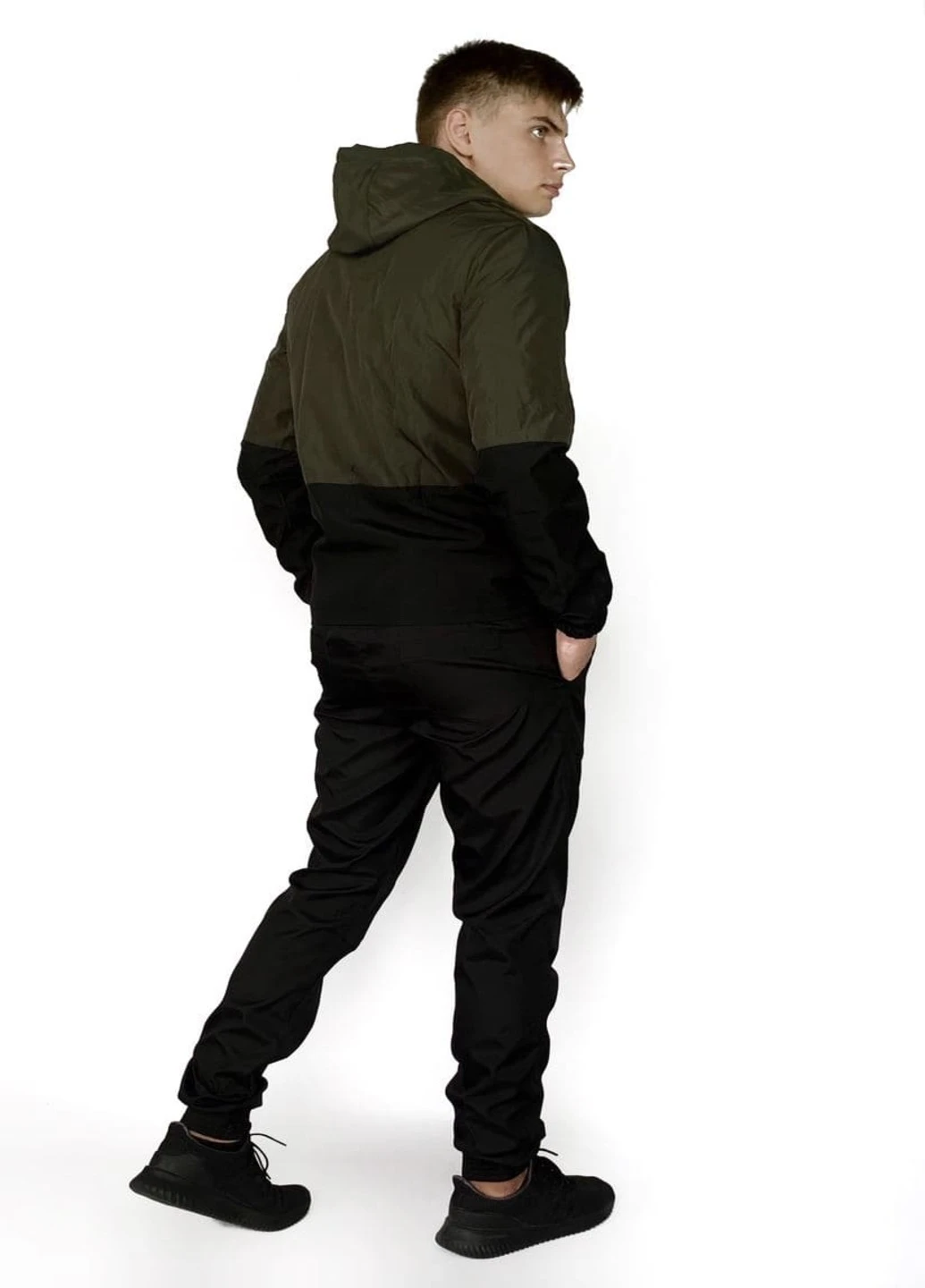 Оливковий (хакі) демісезонний костюм softshell light хакі-чорний Intruder