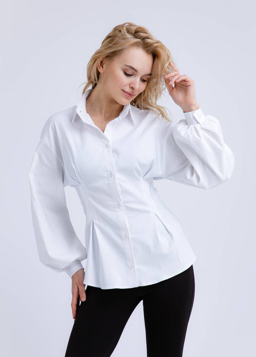 Белая классическая рубашка однотонная Ромашка