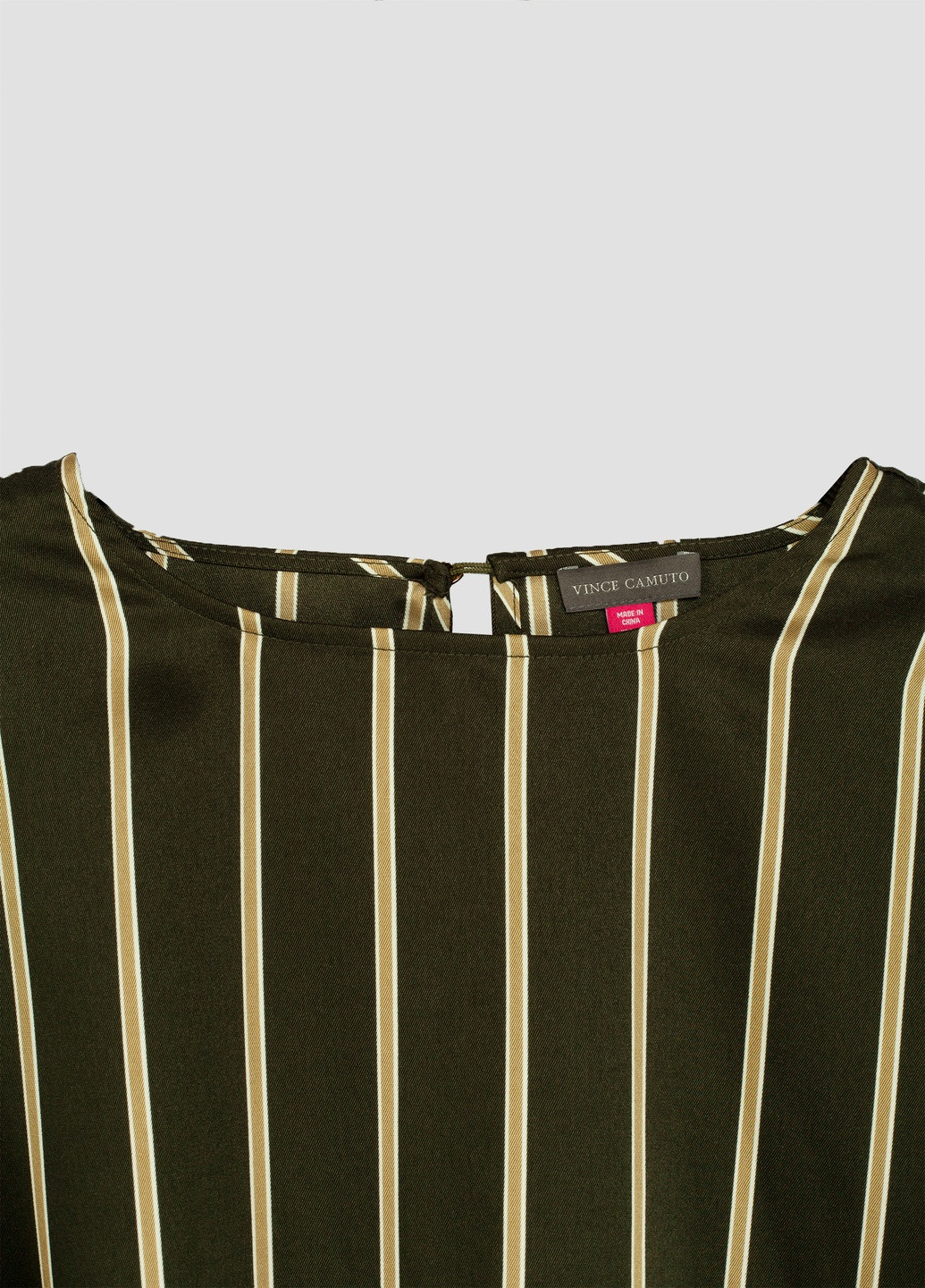 Оливковая блуза Vince Camuto