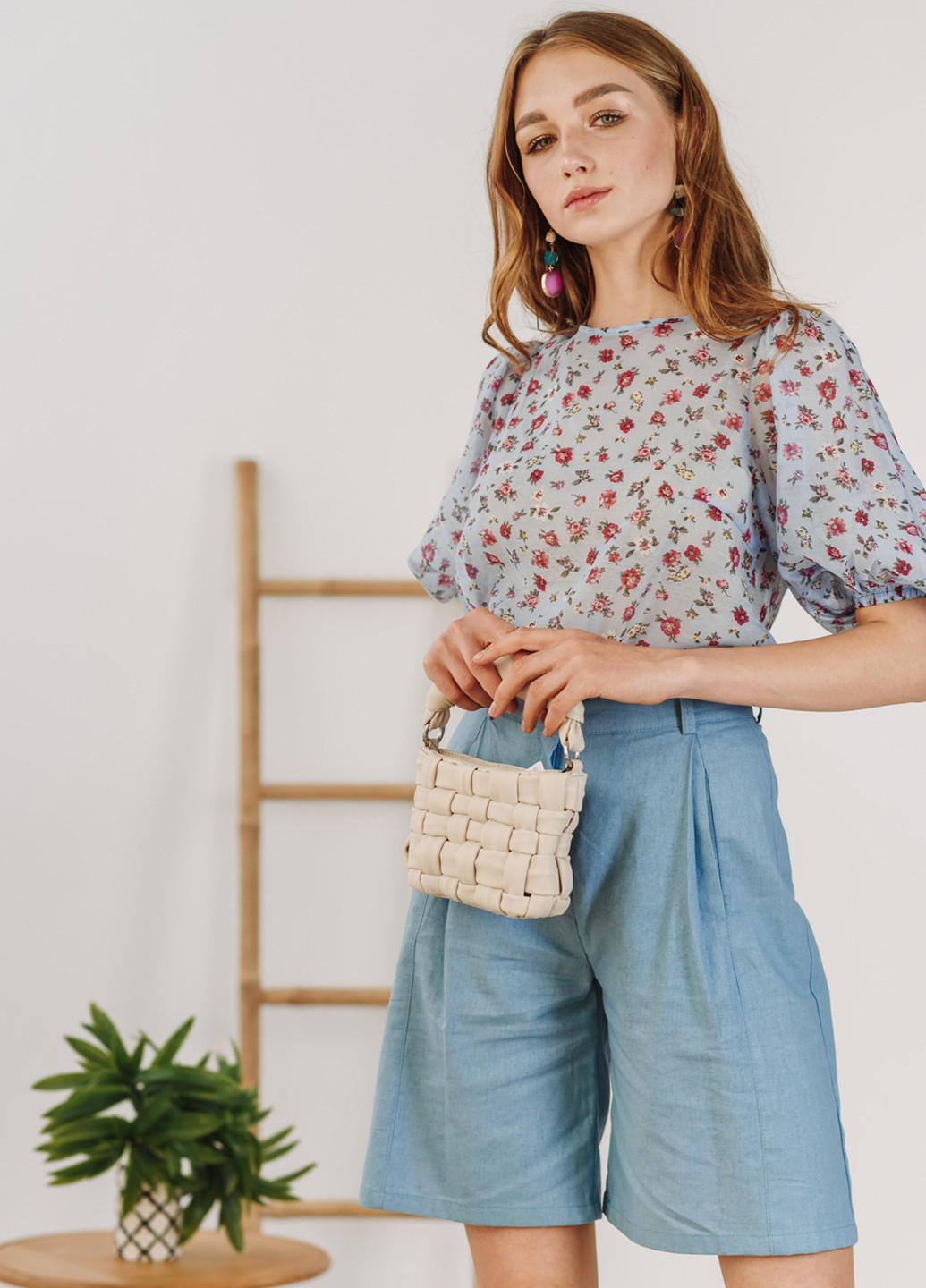 Блакитна блузка Azuri