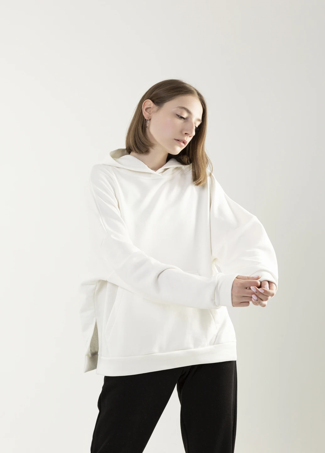 Худі жіноче "Slit" Oversize молочний Intruder (229691488)