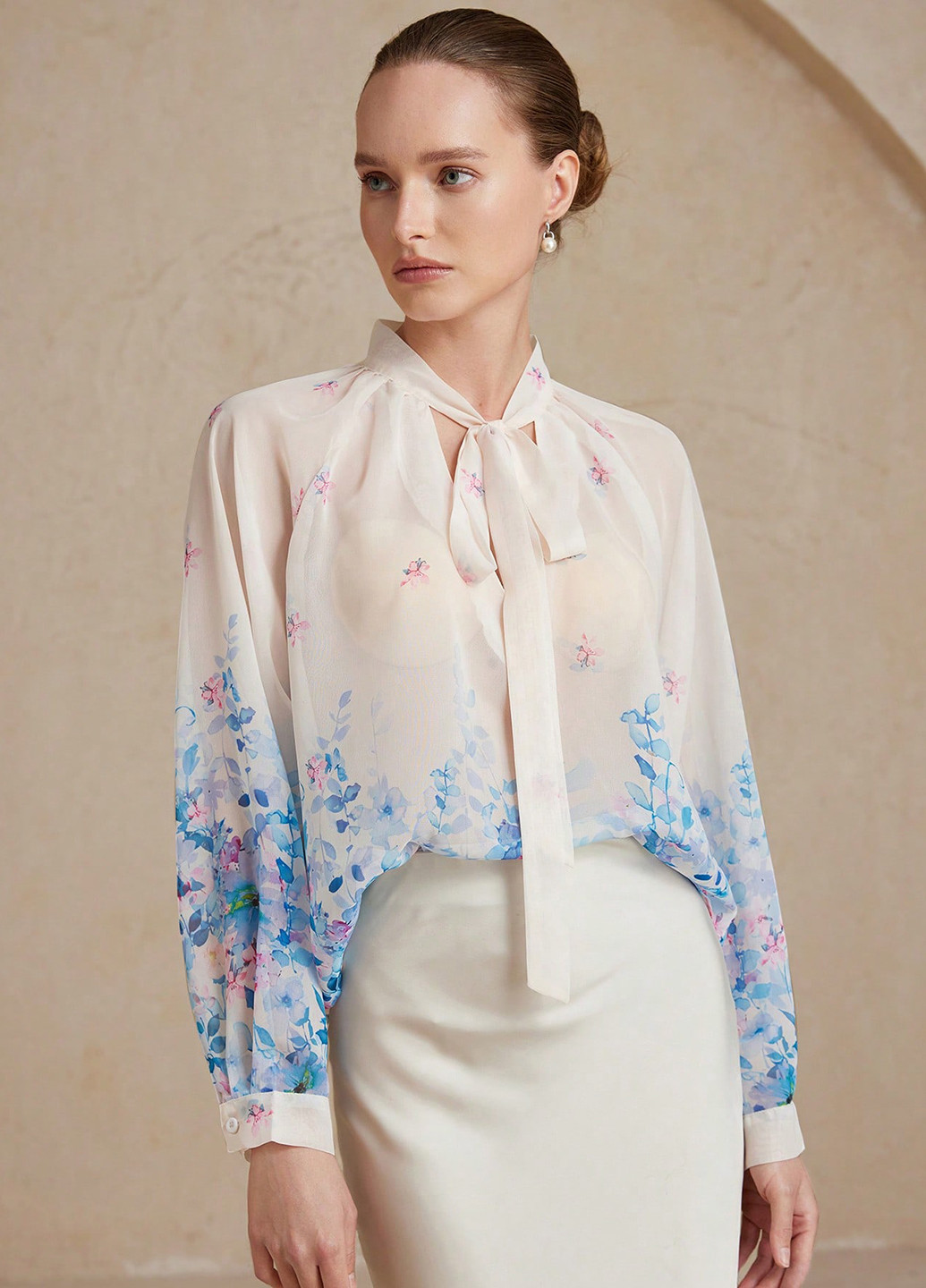 Кремова блуза SHEIN