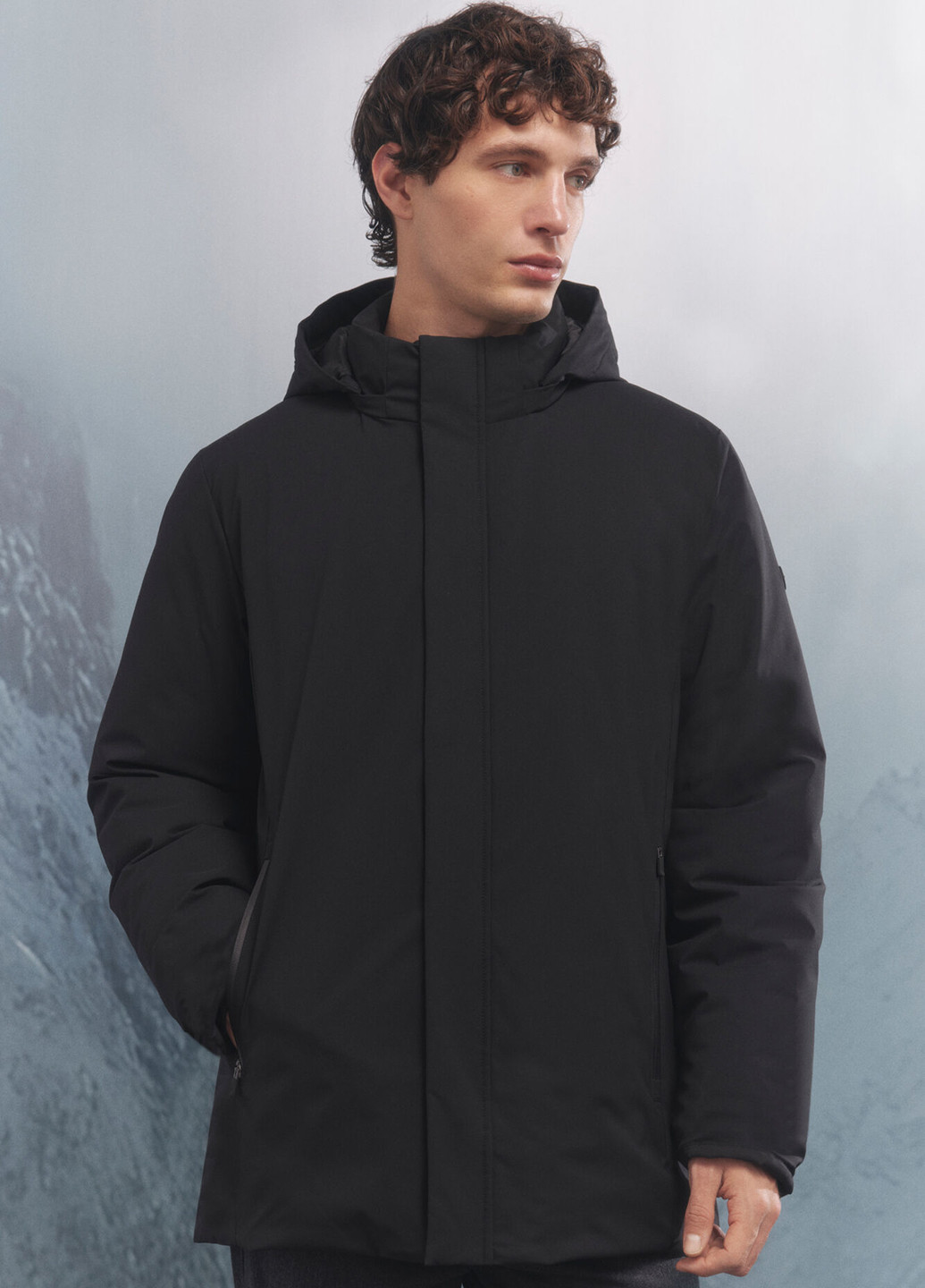 Чорна зимня куртка Springfield