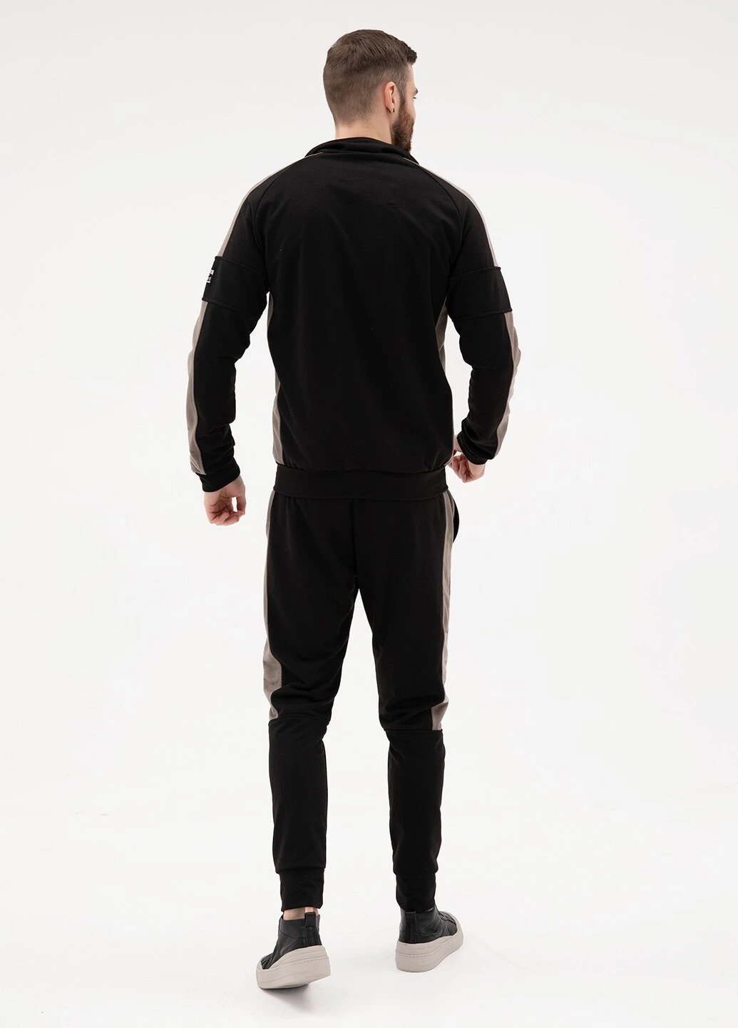Черный демисезонный мужские спортивные костюмы ISSA PLUS