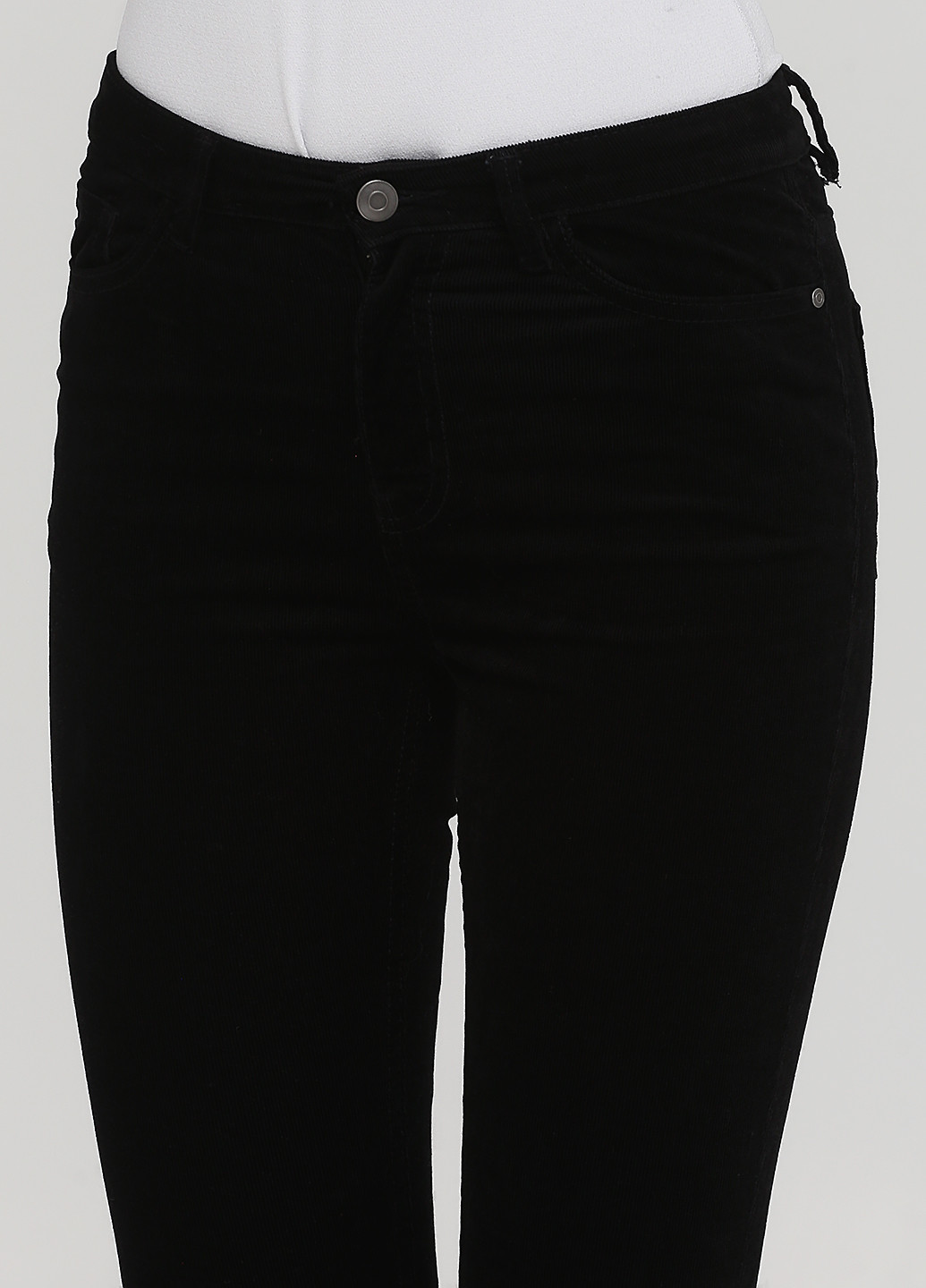 Черные кэжуал демисезонные укороченные, зауженные брюки C&A