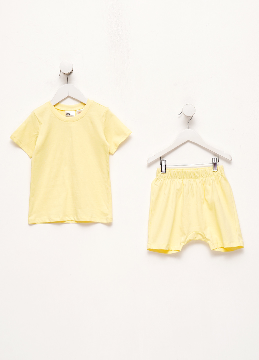 Жовта всесезон піжама (футболка, шорти) футболка + шорти H&M