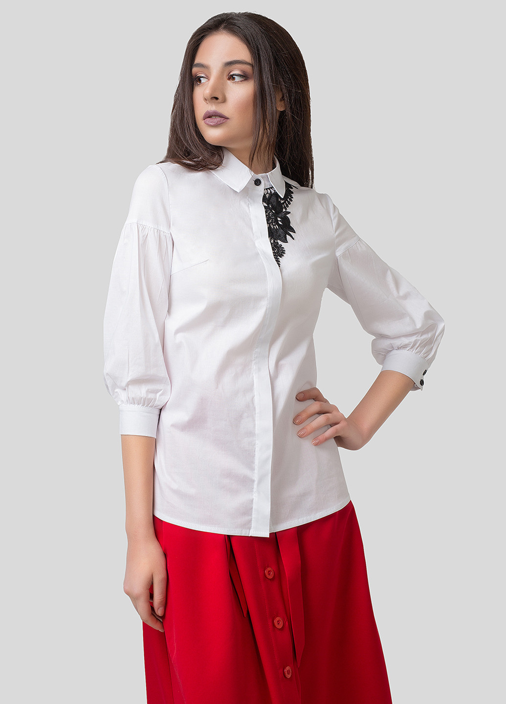 Біла демісезонна блуза Azuri