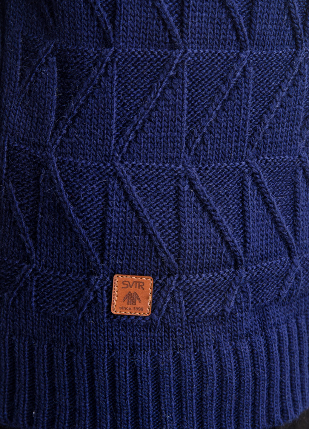 Темно-синий демисезонный свитер SVTR