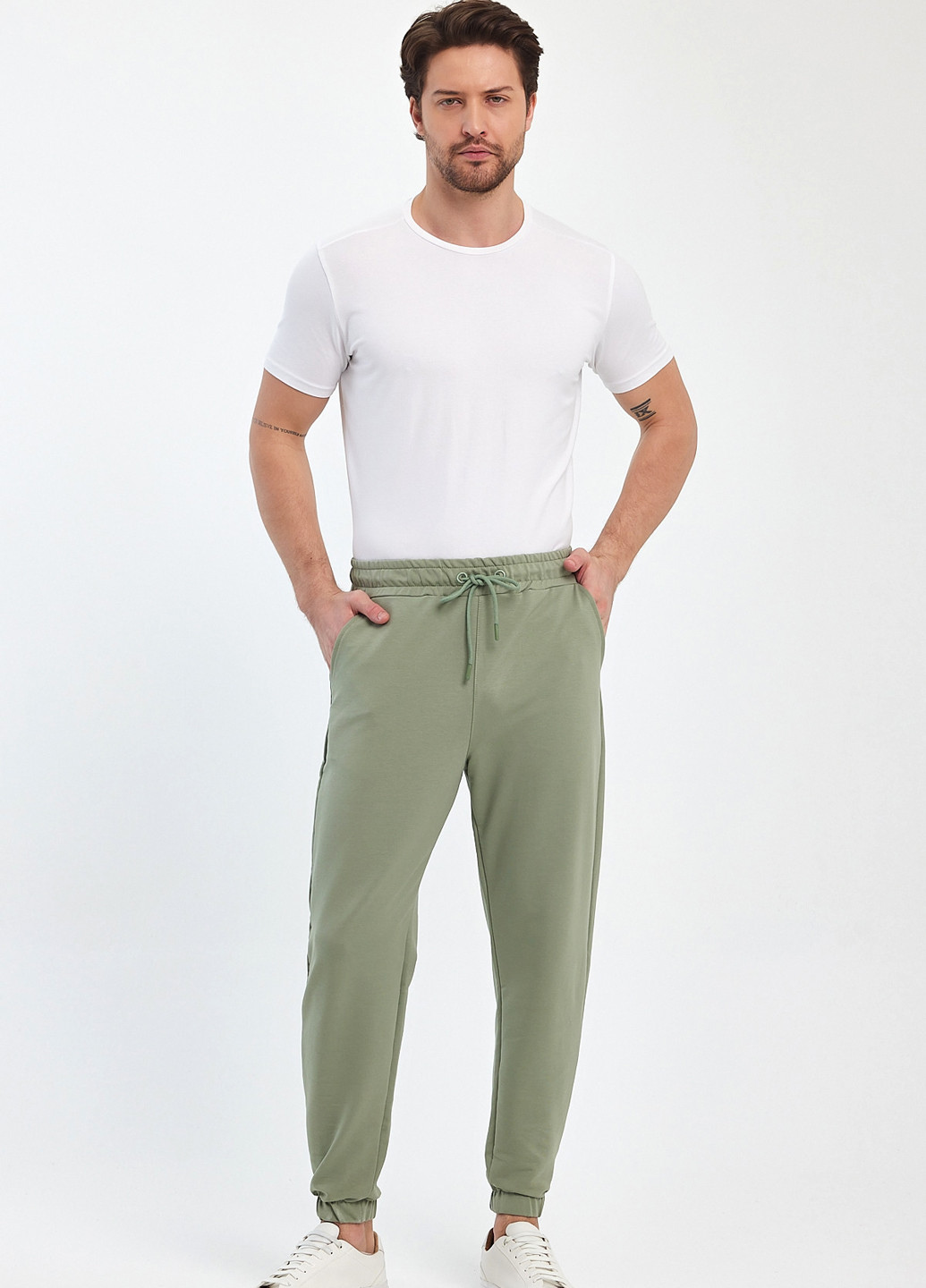 Оливковые спортивные демисезонные джоггеры брюки Trend Collection