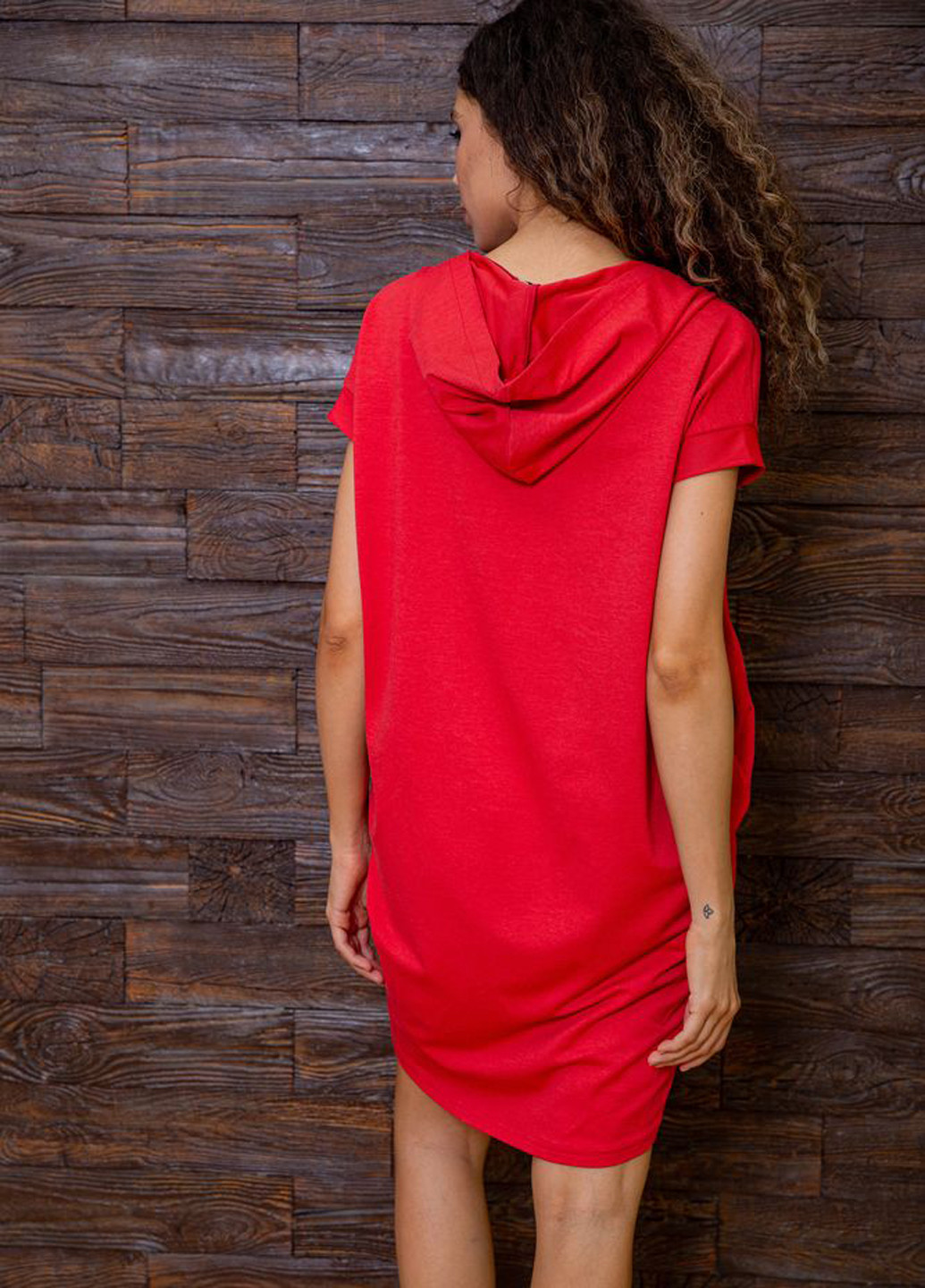 Красное кэжуал платье платье-худи Ager с надписью